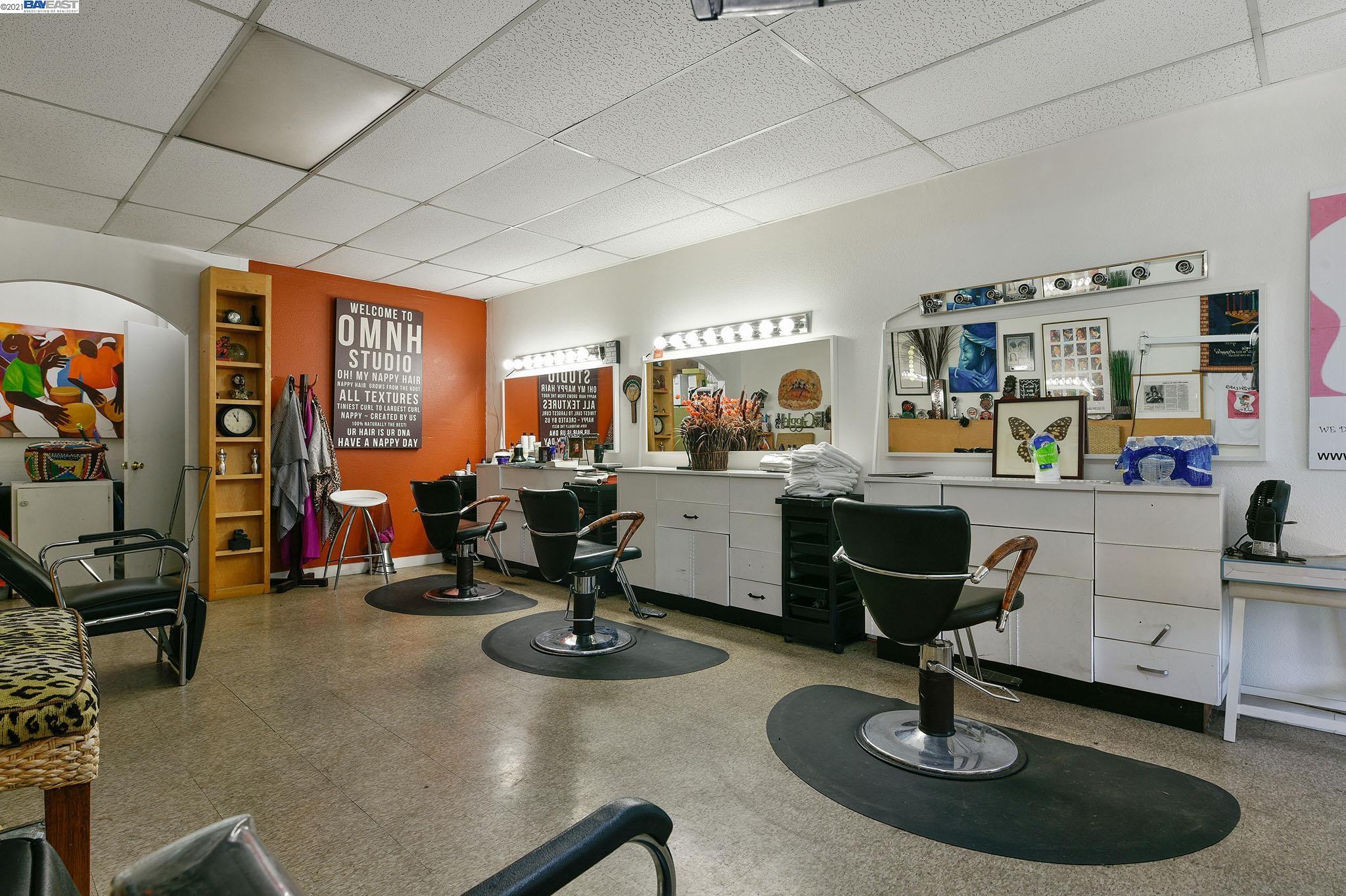 2974 MacArthur Blvd, OAKLAND, California 94602, ,Comm Industrial For Sale,For Sale,MacArthur Blvd,40974363