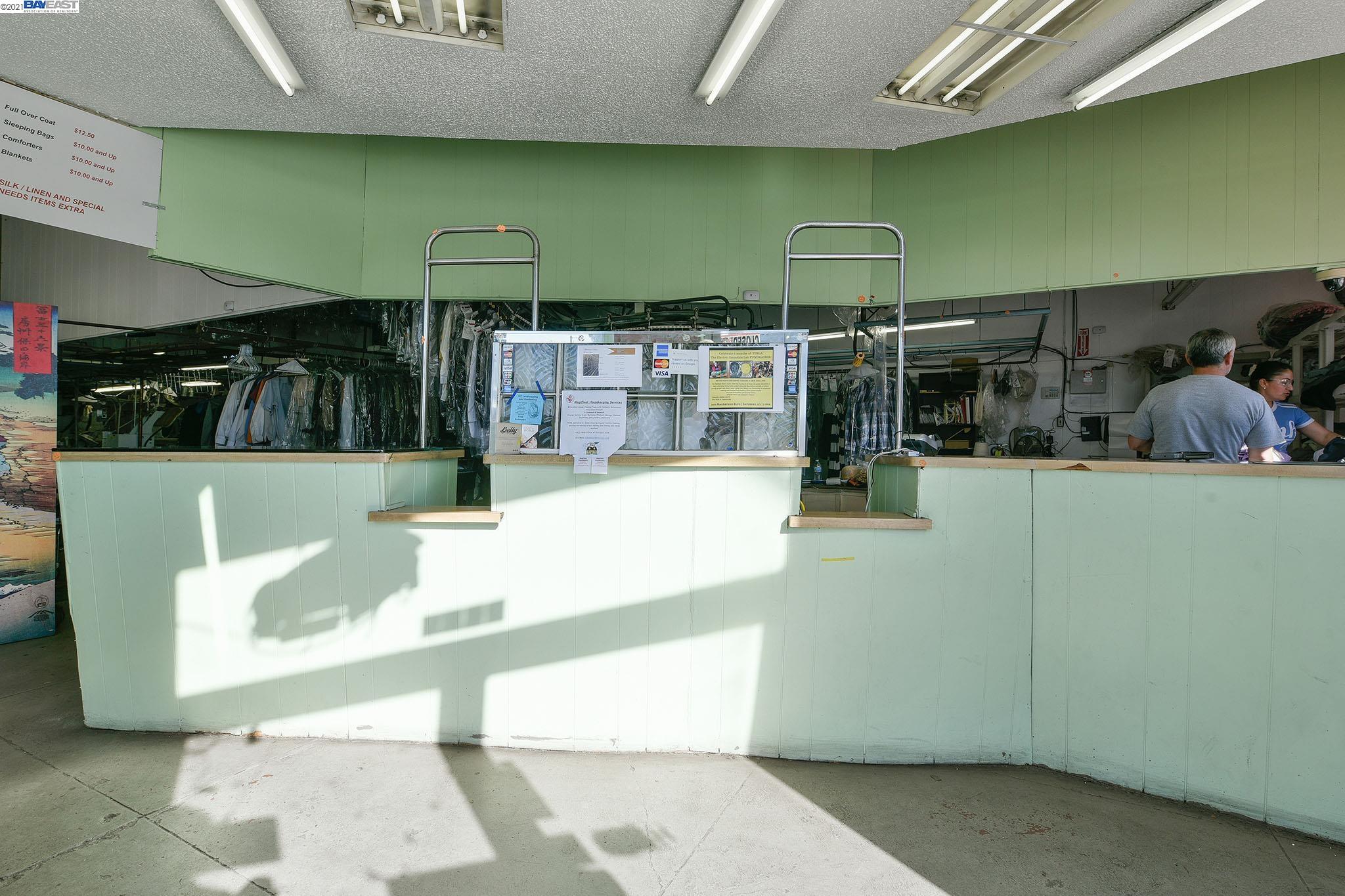 2974 MacArthur Blvd, OAKLAND, California 94602, ,Comm Industrial For Sale,For Sale,MacArthur Blvd,40974363