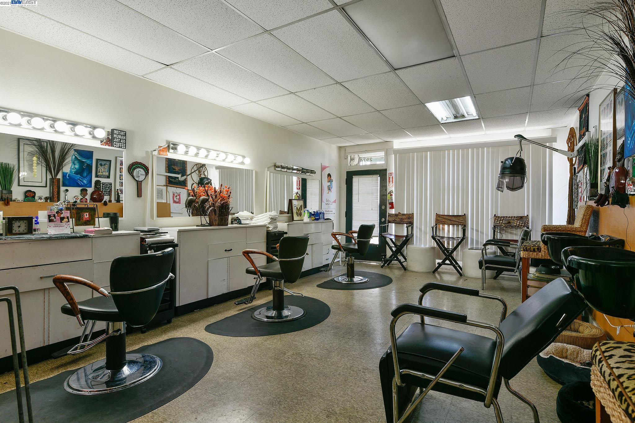 2974 MacArthur Blvd, OAKLAND, California 94602, ,Comm Industrial For Sale,For Sale,MacArthur Blvd,40974363