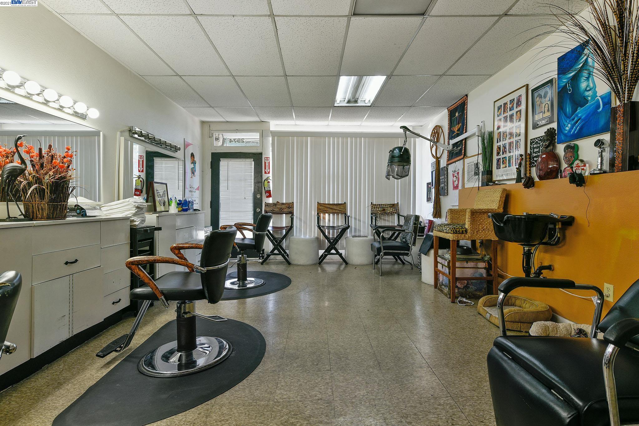 2974 MacArthur Blvd, OAKLAND, California 94602, ,Comm Industrial For Sale,For Sale,MacArthur Blvd,40974363
