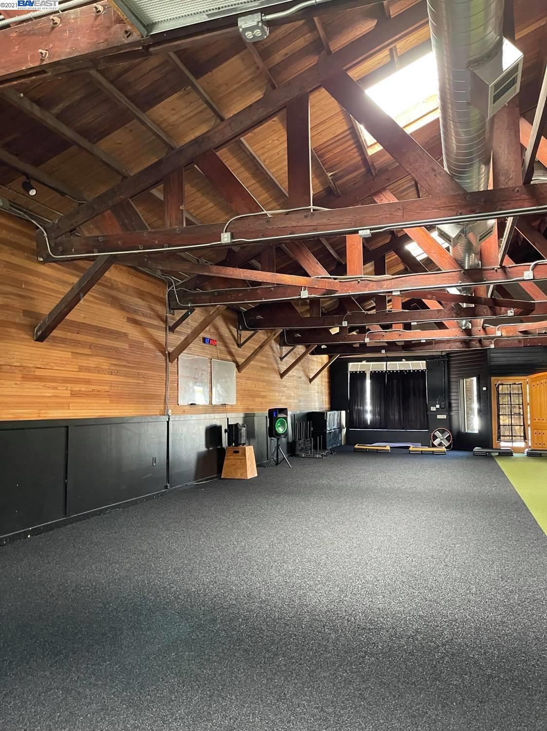 230 School St, LODI, California 95240, ,Comm Industrial For Sale,For Sale,School St,40974557