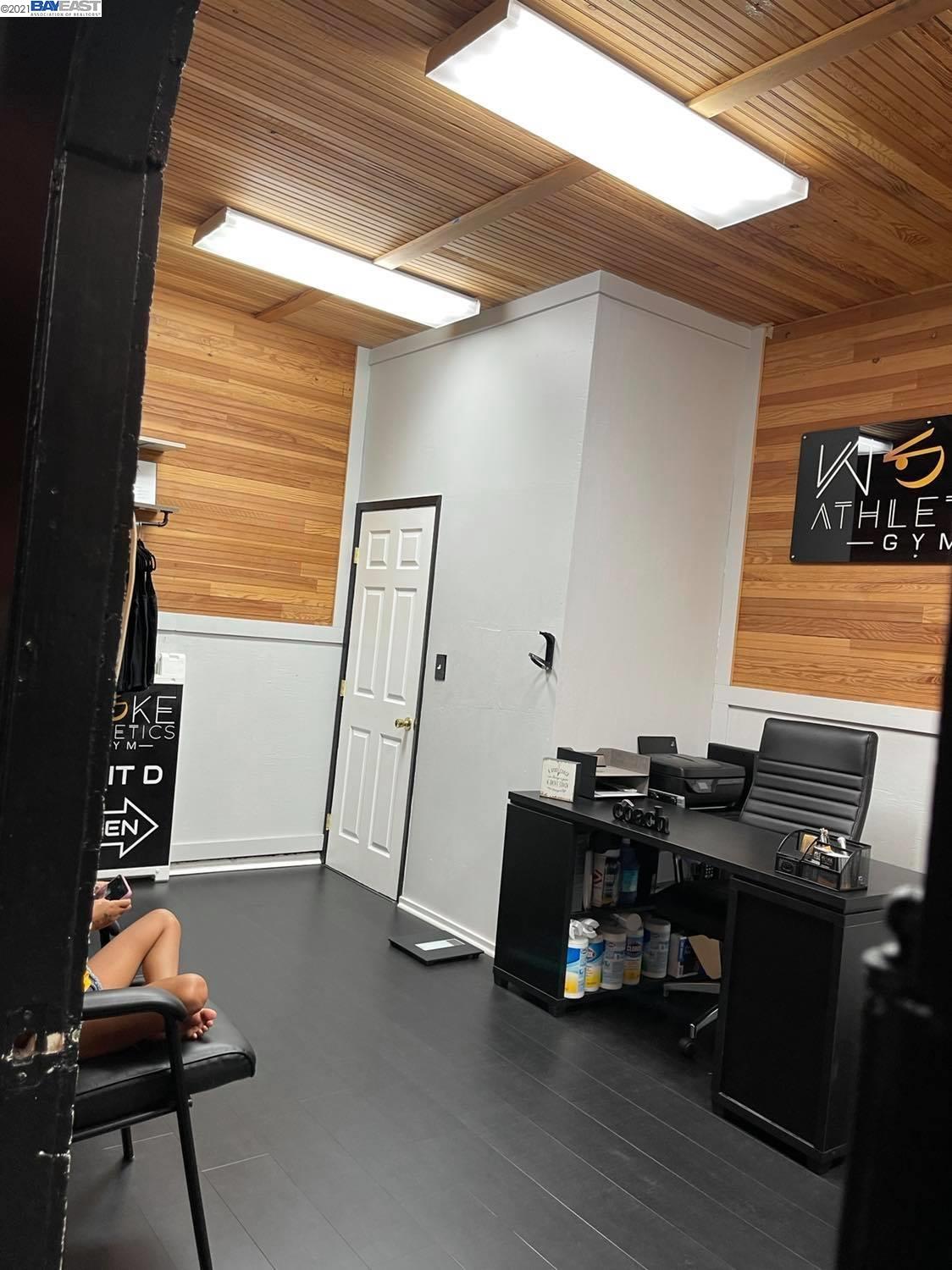 230 School St, LODI, California 95240, ,Comm Industrial For Sale,For Sale,School St,40974557