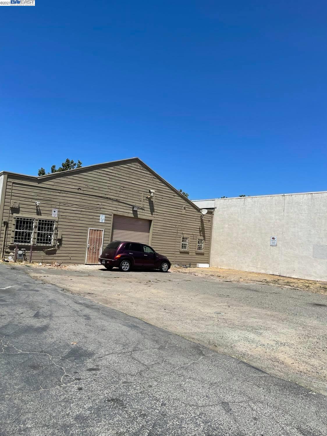 230 School St, LODI, California 95240, ,Comm Industrial For Sale,For Sale,School St,40974557