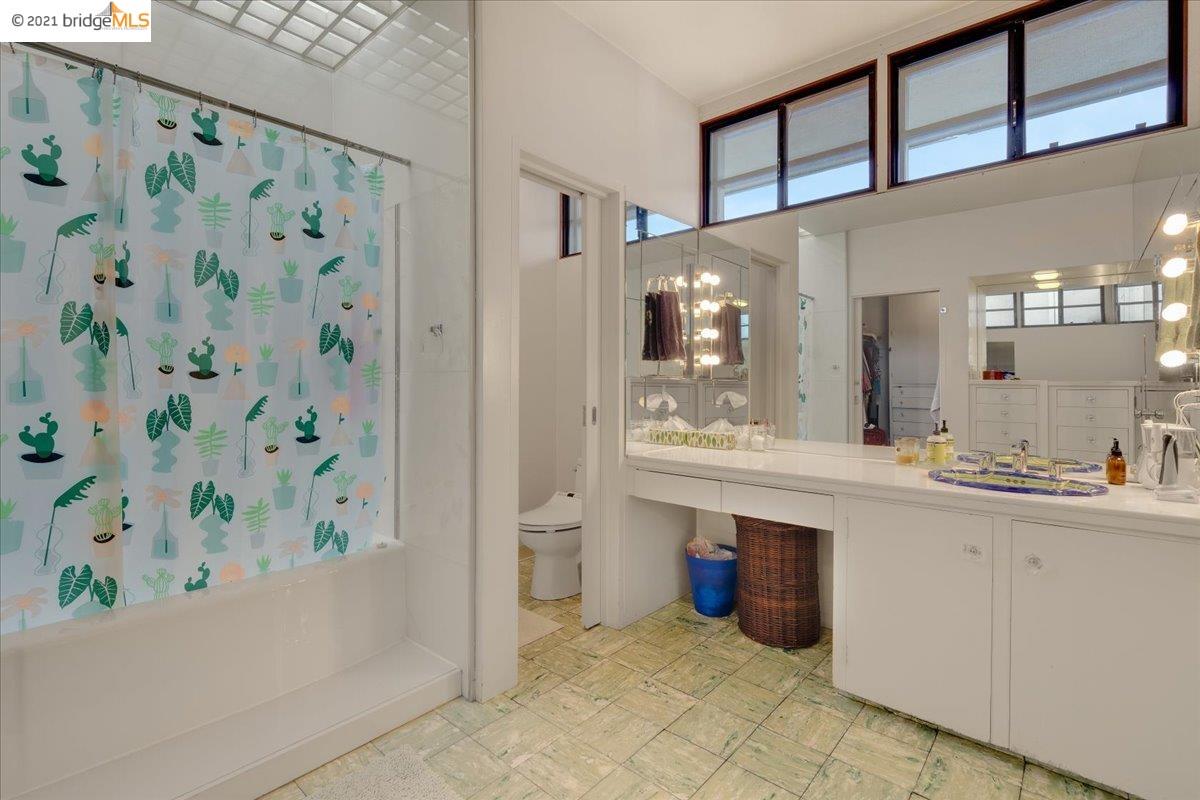 333 Wayne Ave, OAKLAND, California 94606, ,Comm Ri Multi-units 5+,For Sale,Wayne Ave,40974722