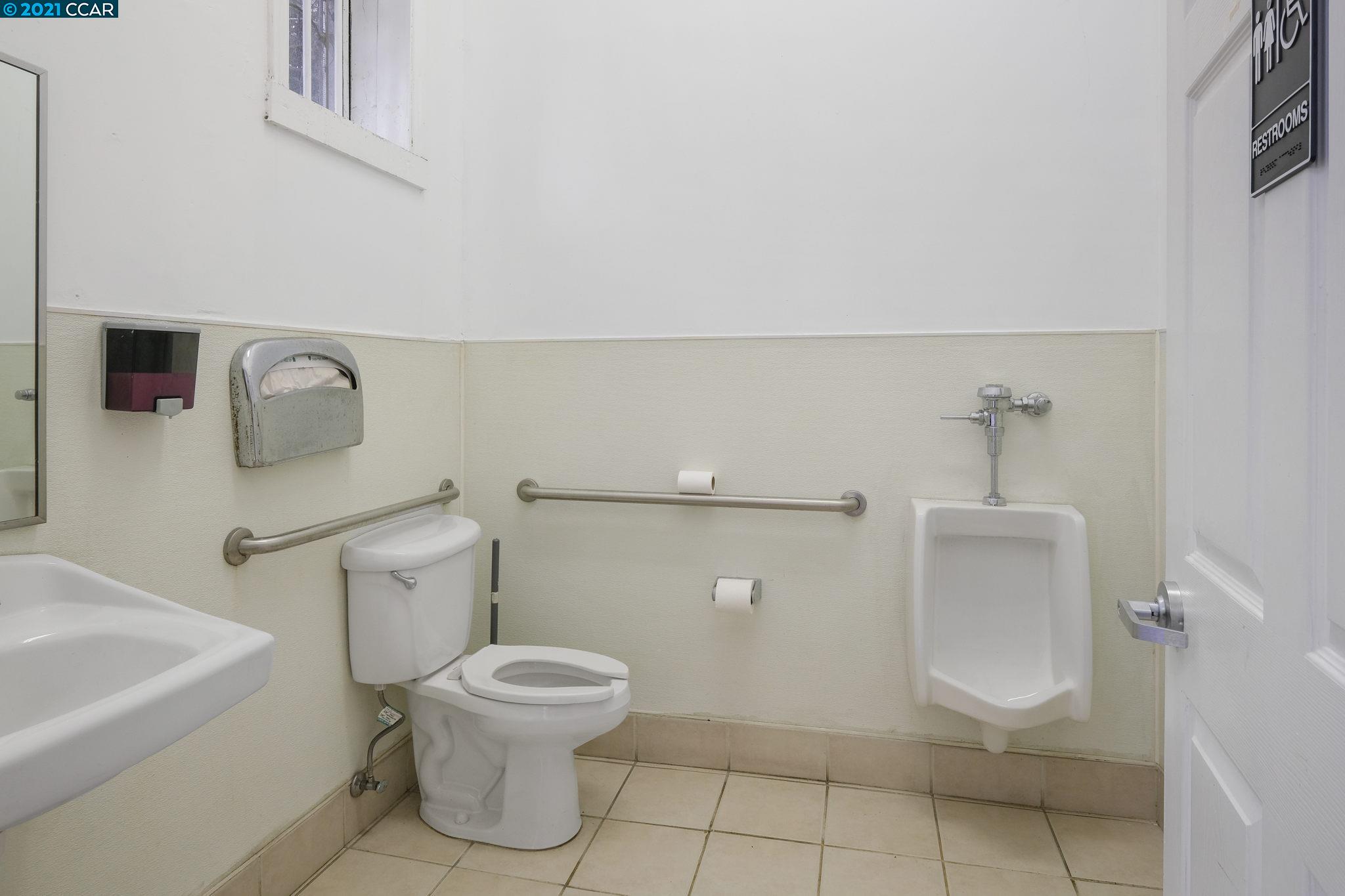 3282 Adeline Street, BERKELEY, California 94703, ,Comm Industrial For Lease,For Rent,Adeline Street,40974727