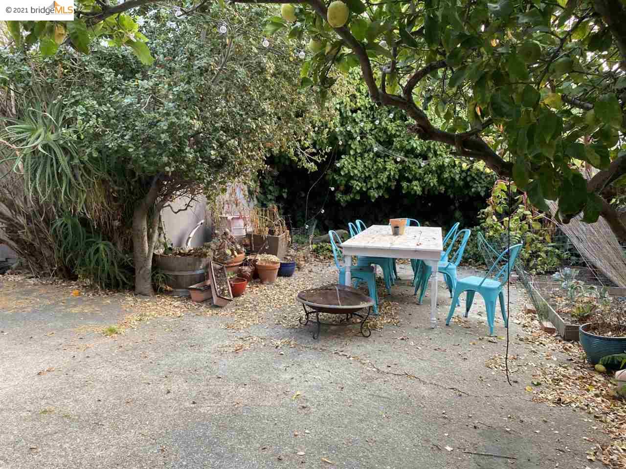 318 Portland Ave, OAKLAND, California 94606, ,Comm Ri Multi-units 5+,For Sale,Portland Ave,40974802