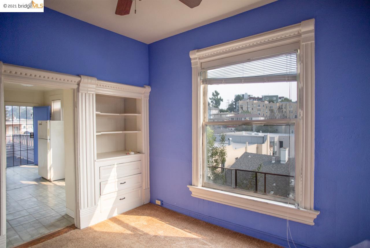 318 Portland Ave, OAKLAND, California 94606, ,Comm Ri Multi-units 5+,For Sale,Portland Ave,40974802