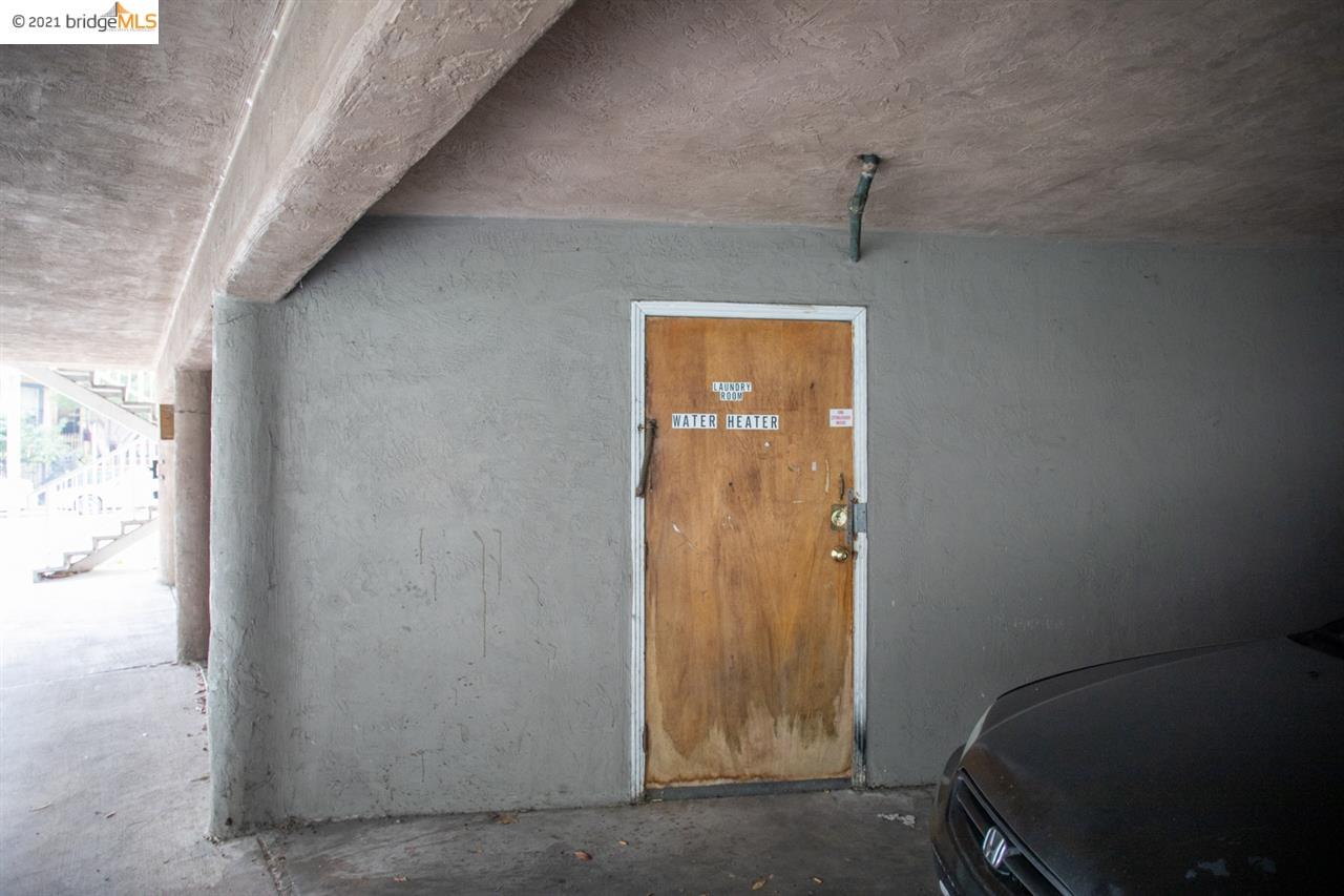 1745 12th Ave, OAKLAND, California 94606, ,Comm Ri Multi-units 5+,For Sale,12th Ave,40974806