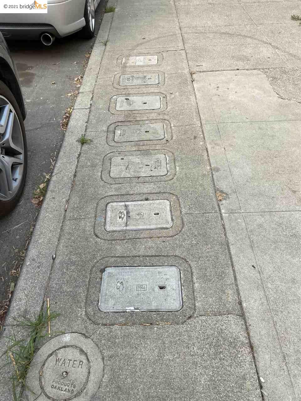 1745 12th Ave, OAKLAND, California 94606, ,Comm Ri Multi-units 5+,For Sale,12th Ave,40974806