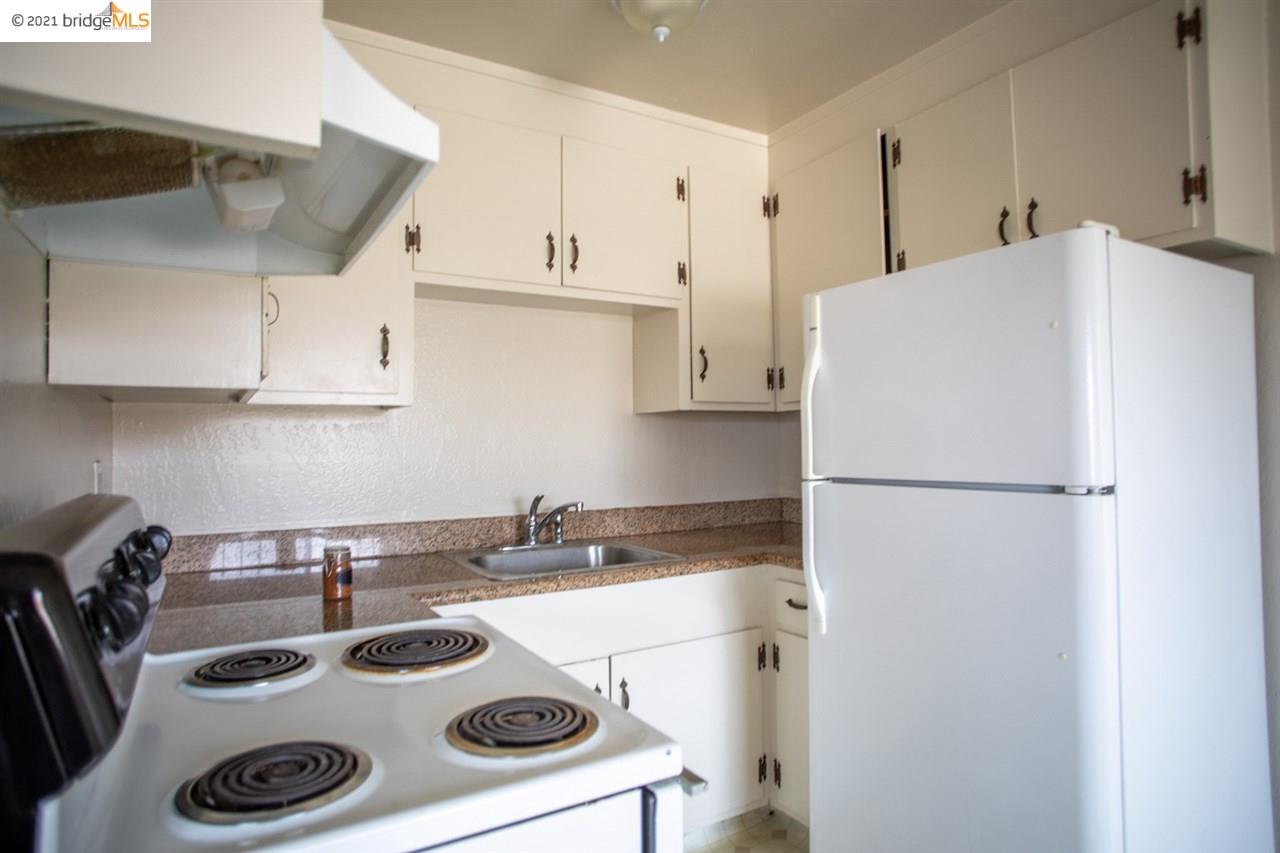 1745 12th Ave, OAKLAND, California 94606, ,Comm Ri Multi-units 5+,For Sale,12th Ave,40974806