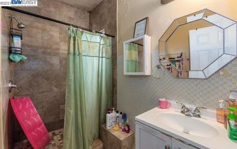 412 Bissell Ave., RICHMOND, California 94801, ,Comm Ri Multi-units 5+,For Sale,Bissell Ave.,40975188