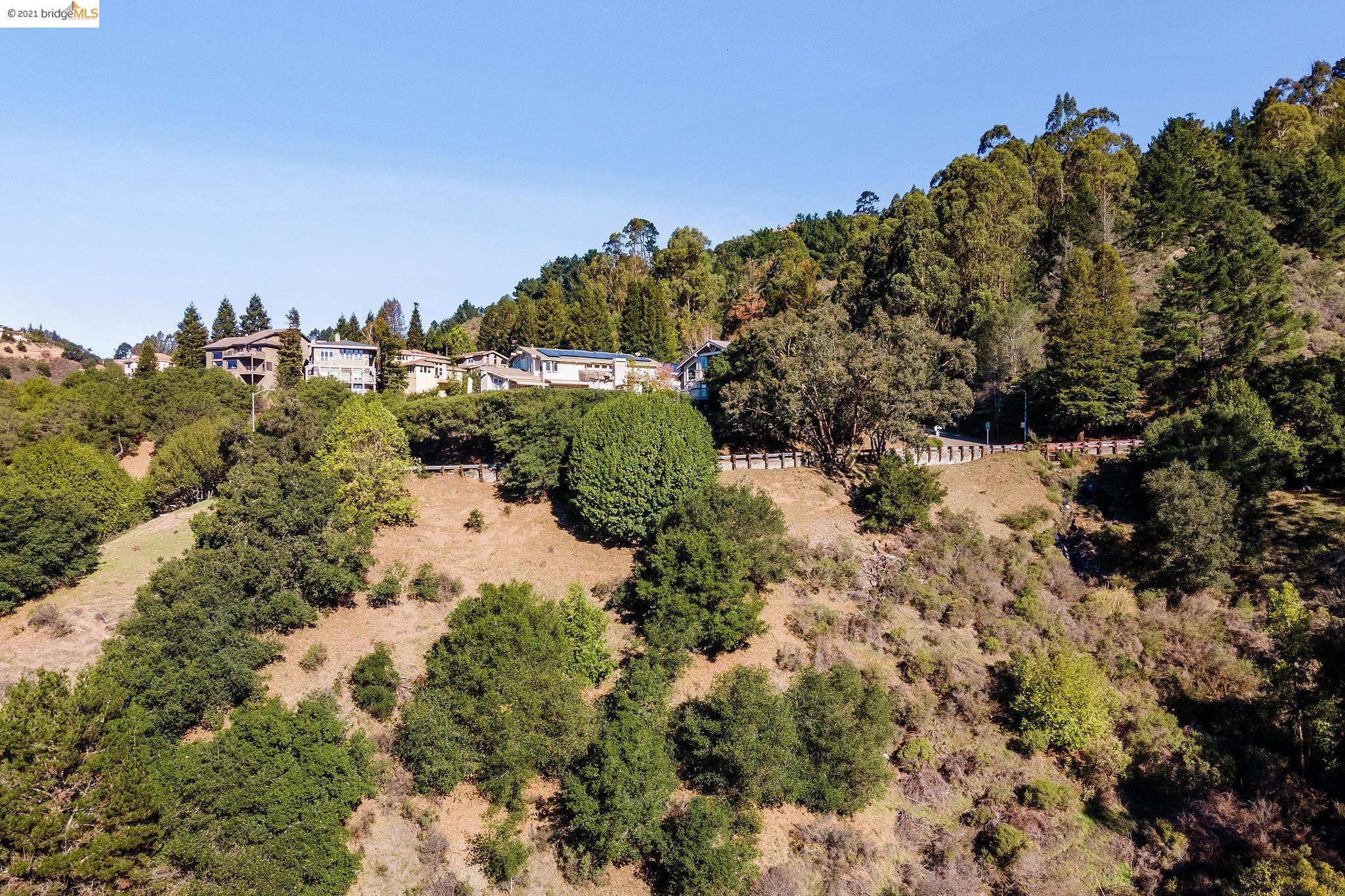 Tunnel Rd, OAKLAND, California 94611, ,Lots And Land,For Sale,Tunnel Rd,40974848