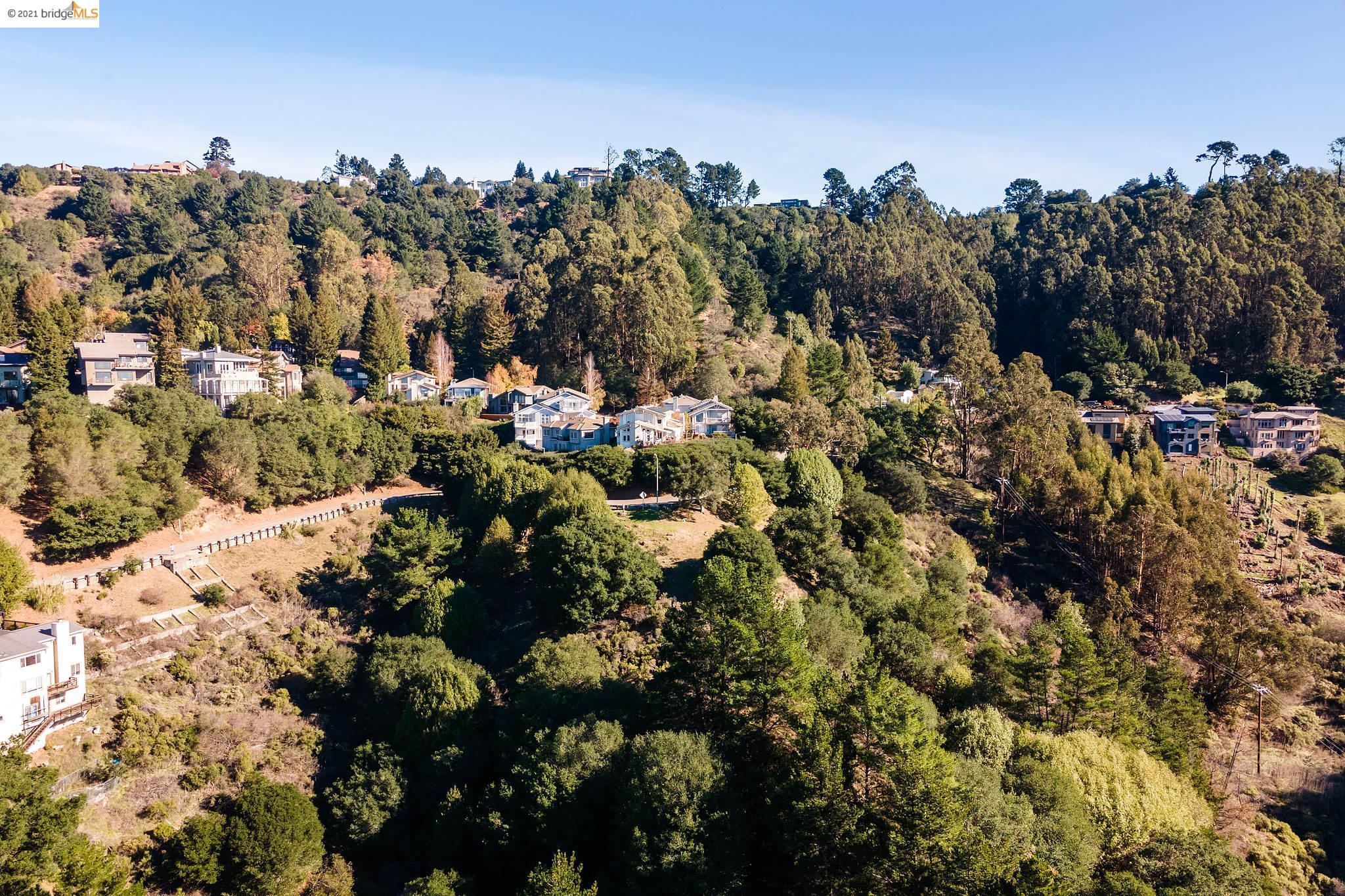 Tunnel Rd, OAKLAND, California 94611, ,Lots And Land,For Sale,Tunnel Rd,40974848
