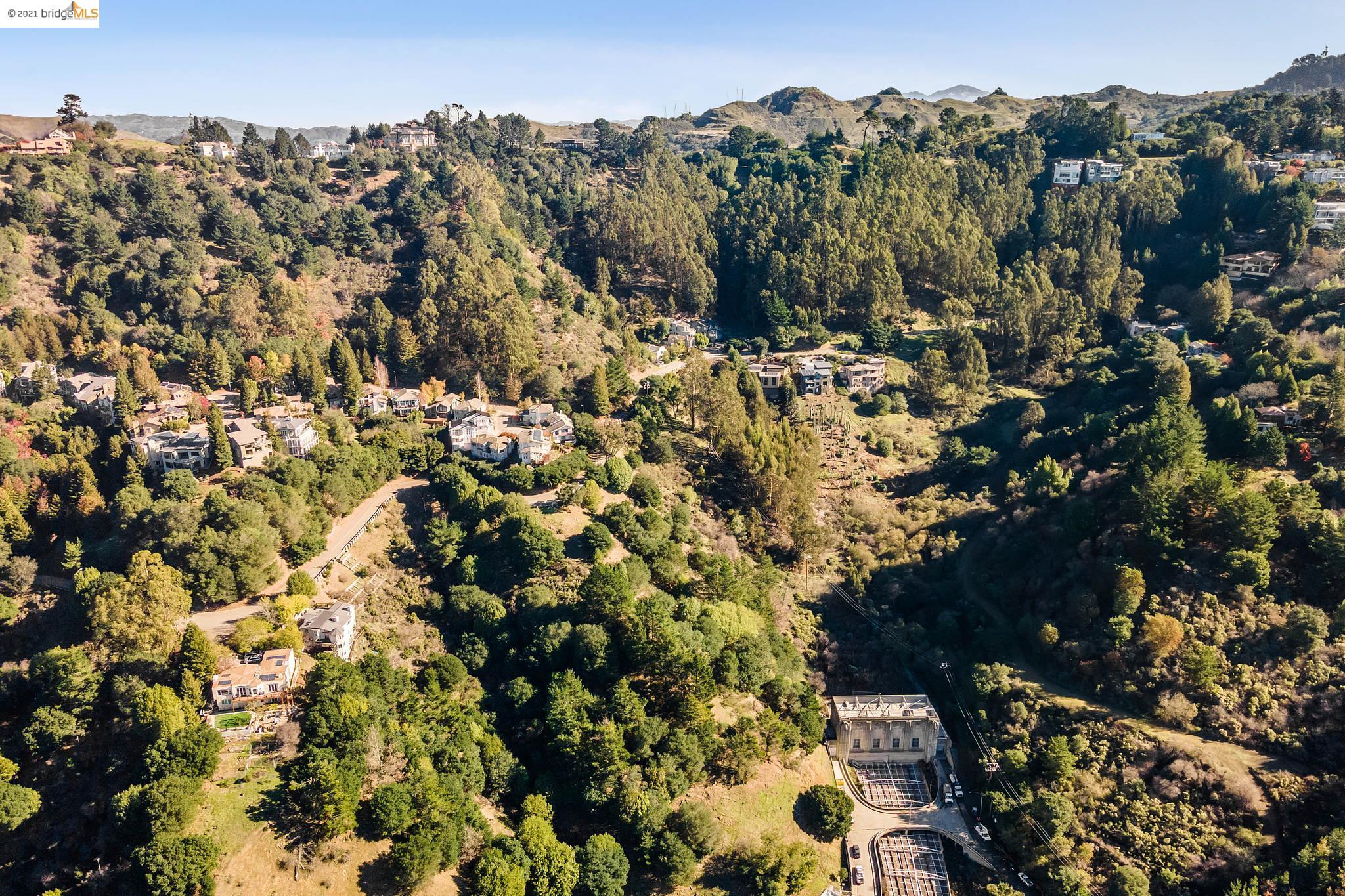 Tunnel Rd, OAKLAND, California 94611, ,Lots And Land,For Sale,Tunnel Rd,40974848
