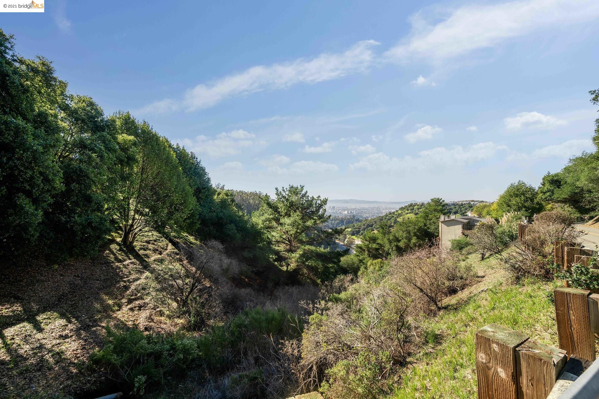 Tunnel Rd, OAKLAND, California 94611, ,Lots And Land,For Sale,Tunnel Rd,40974848