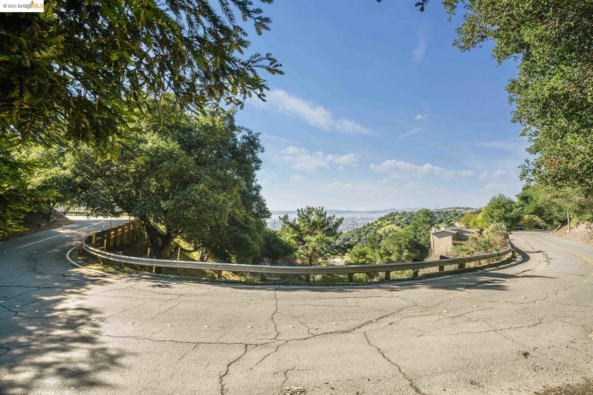 Tunnel Rd, OAKLAND, California 94611, ,Lots And Land,For Sale,Tunnel Rd,40974848