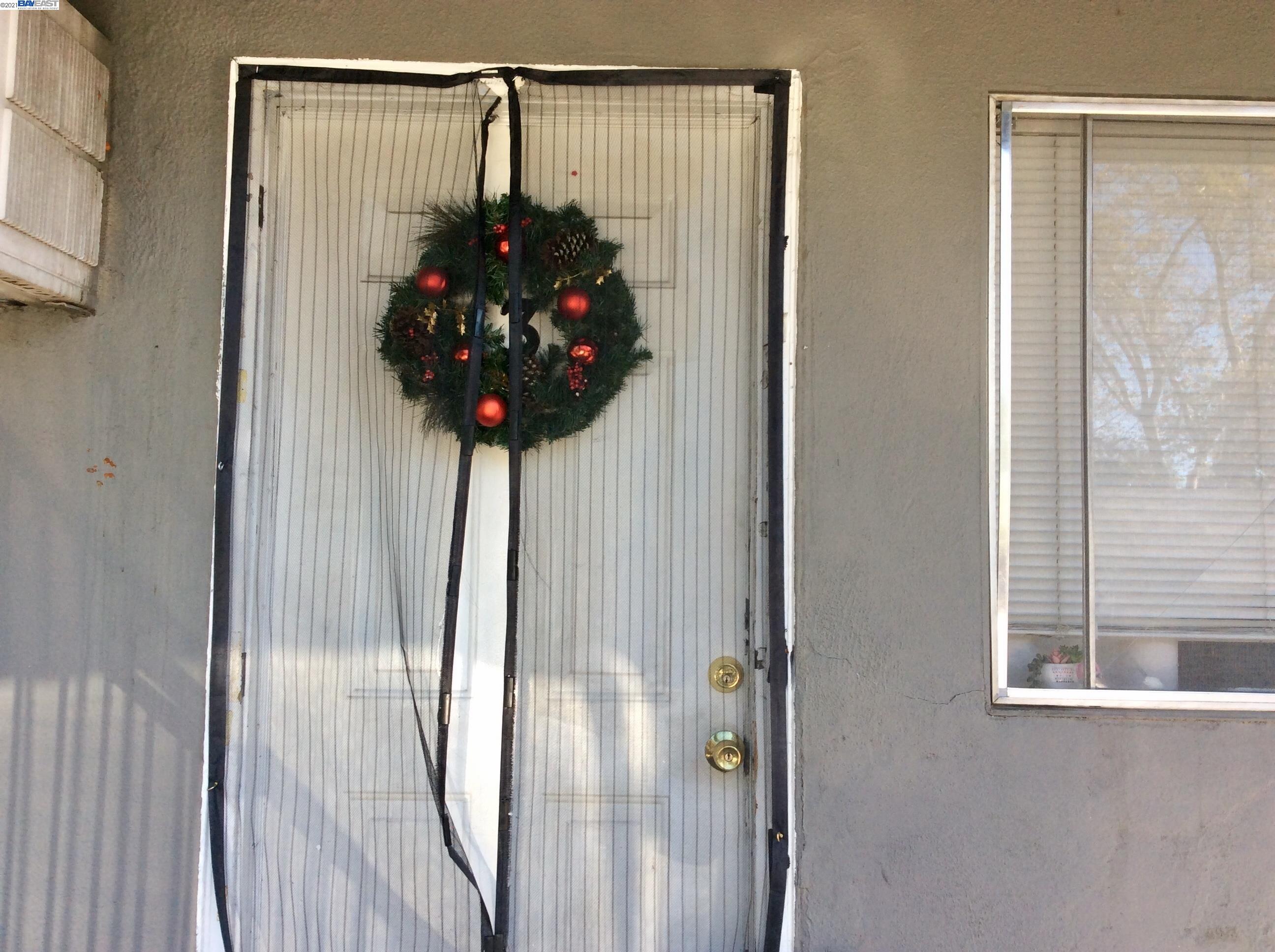 325 Barrette Avenue, SACRAMENTO, California 95815, ,Comm Ri Multi-units 5+,For Sale,Barrette Avenue,40975568