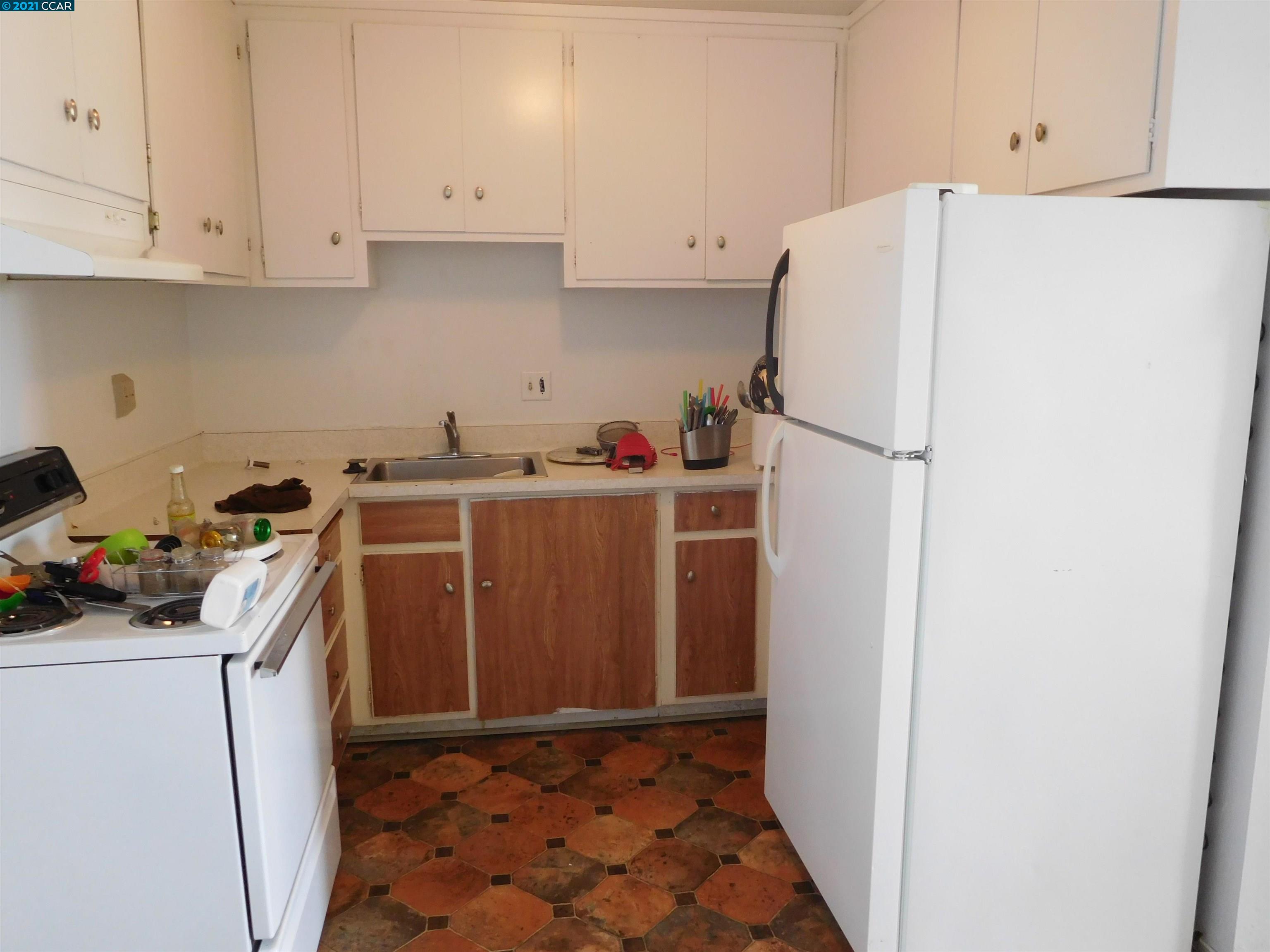 3000 Fruitvale Ave., OAKLAND, California 94602, ,Comm Ri Multi-units 5+,For Sale,Fruitvale Ave.,40975615