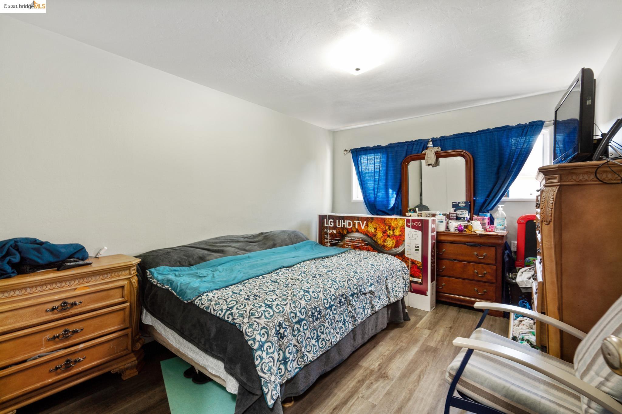 32207 Seneca St, HAYWARD, California 94544, ,Comm Ri Multi-units 5+,For Sale,Seneca St,40975641