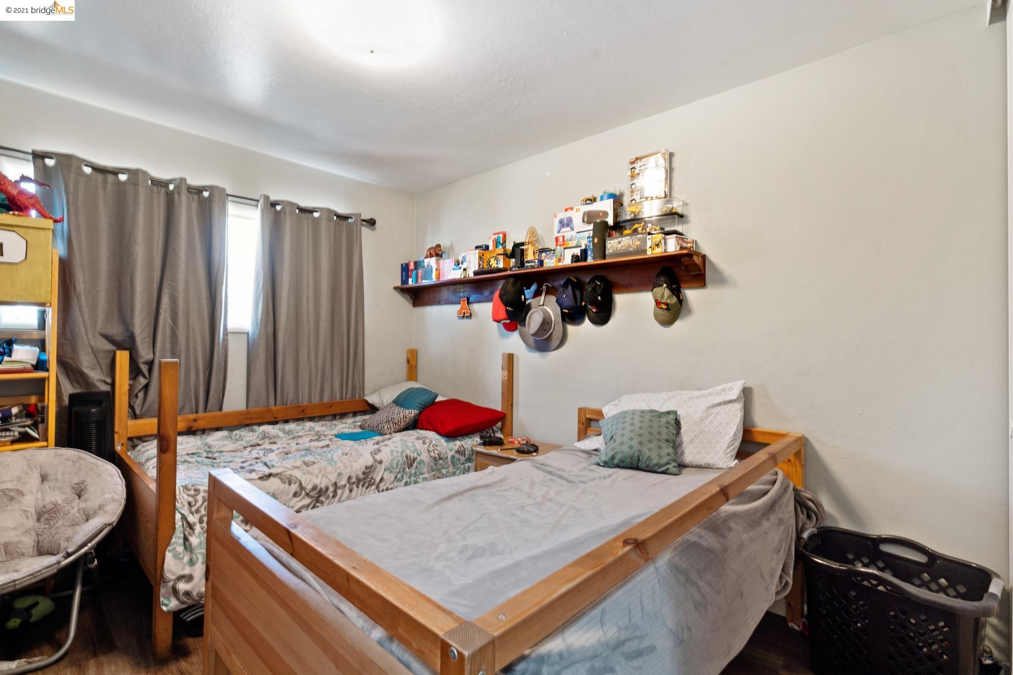 32207 Seneca St, HAYWARD, California 94544, ,Comm Ri Multi-units 5+,For Sale,Seneca St,40975641
