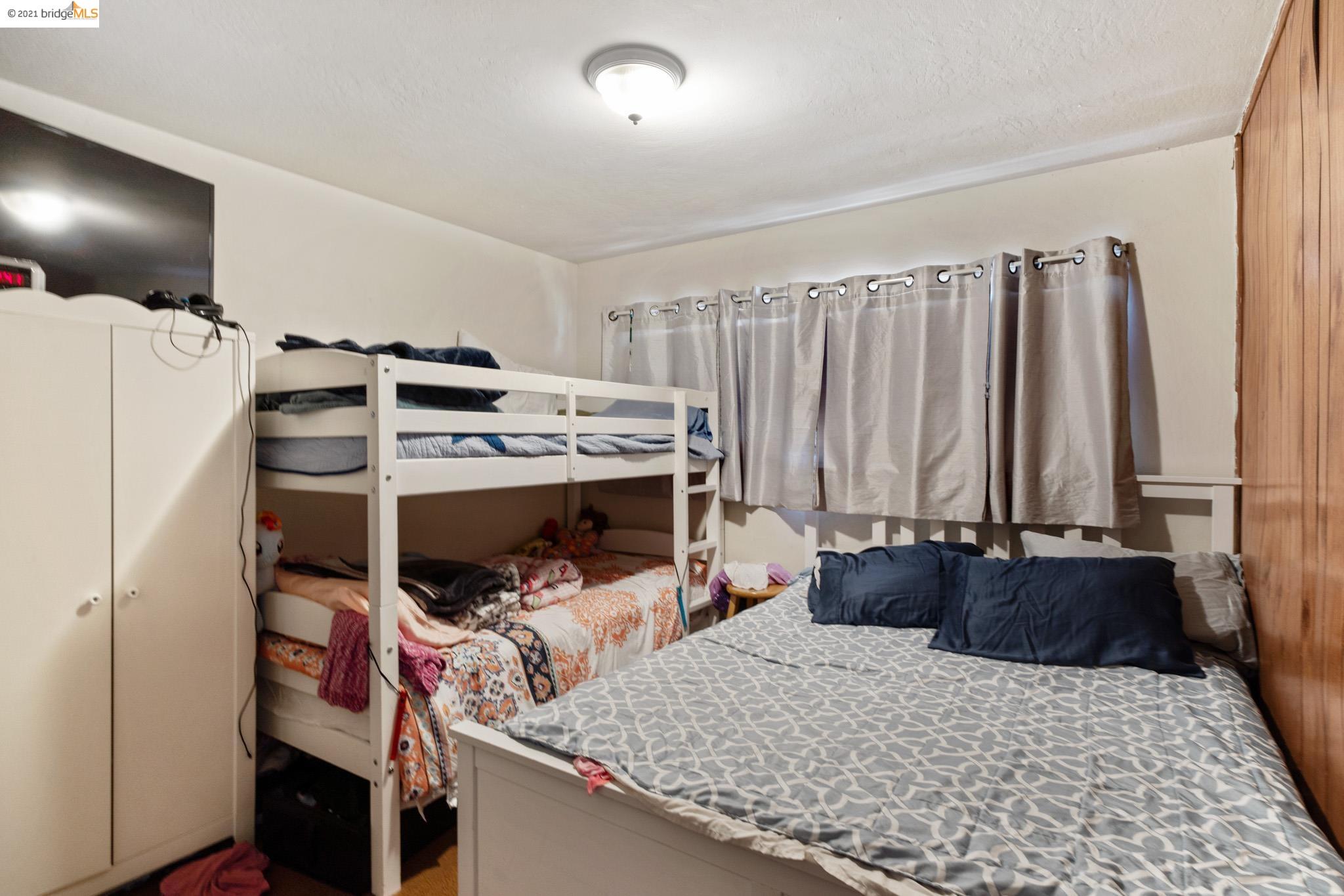 32207 Seneca St, HAYWARD, California 94544, ,Comm Ri Multi-units 5+,For Sale,Seneca St,40975641