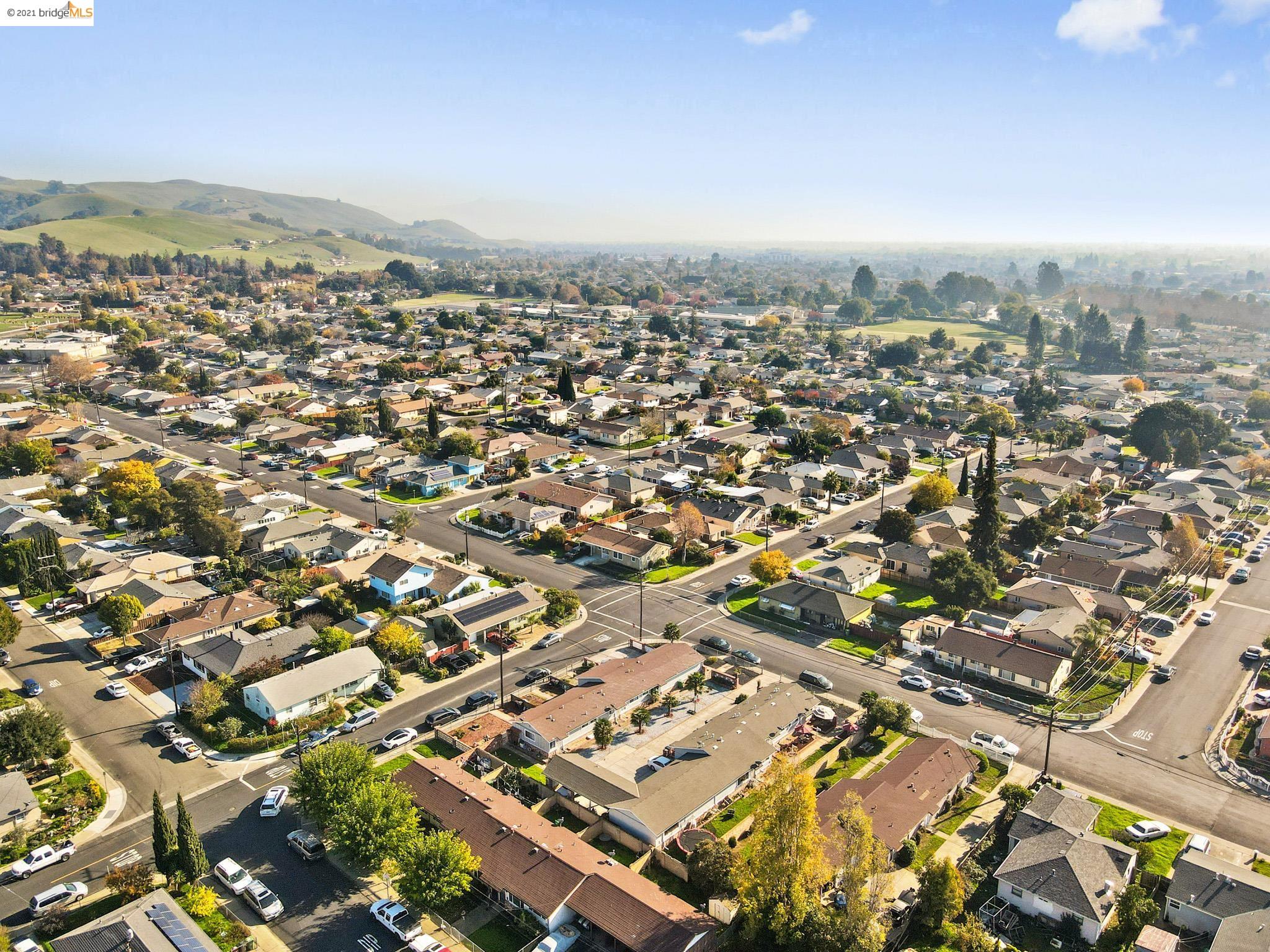 32207 Seneca St, HAYWARD, California 94544, ,Comm Ri Multi-units 5+,For Sale,Seneca St,40975641