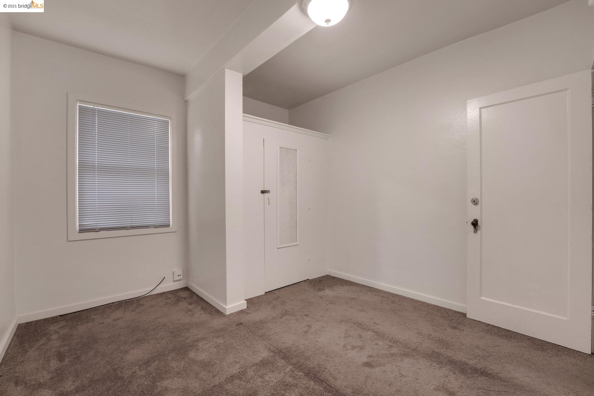 1716 University Ave, BERKELEY, California 94704, ,Comm Ri Multi-units 5+,For Sale,University Ave,40975771