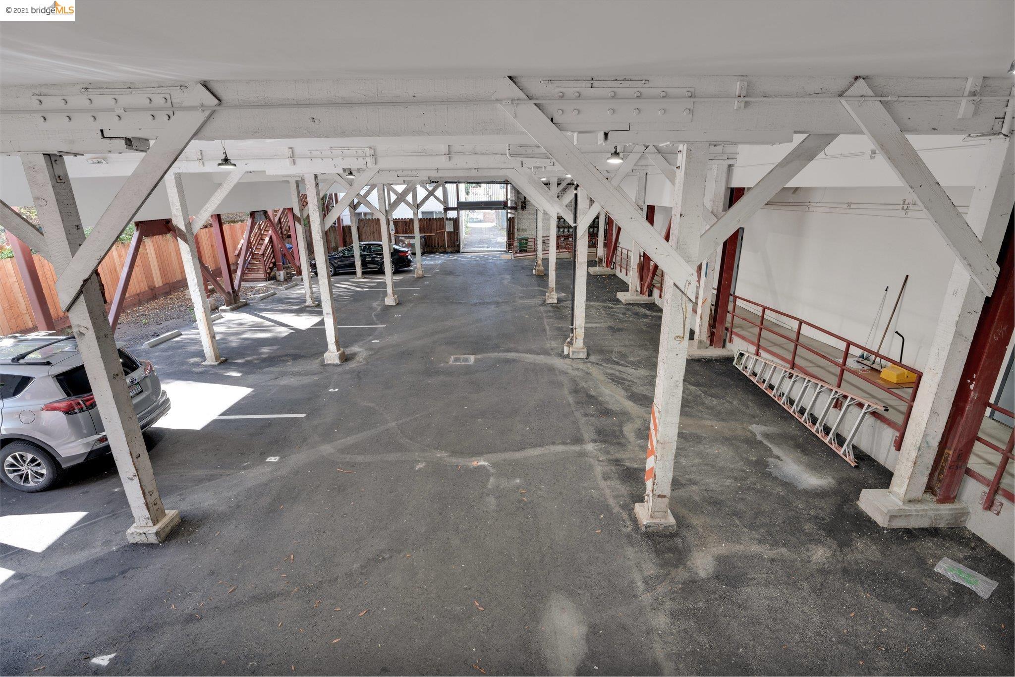 1716 University Ave, BERKELEY, California 94704, ,Comm Ri Multi-units 5+,For Sale,University Ave,40975771