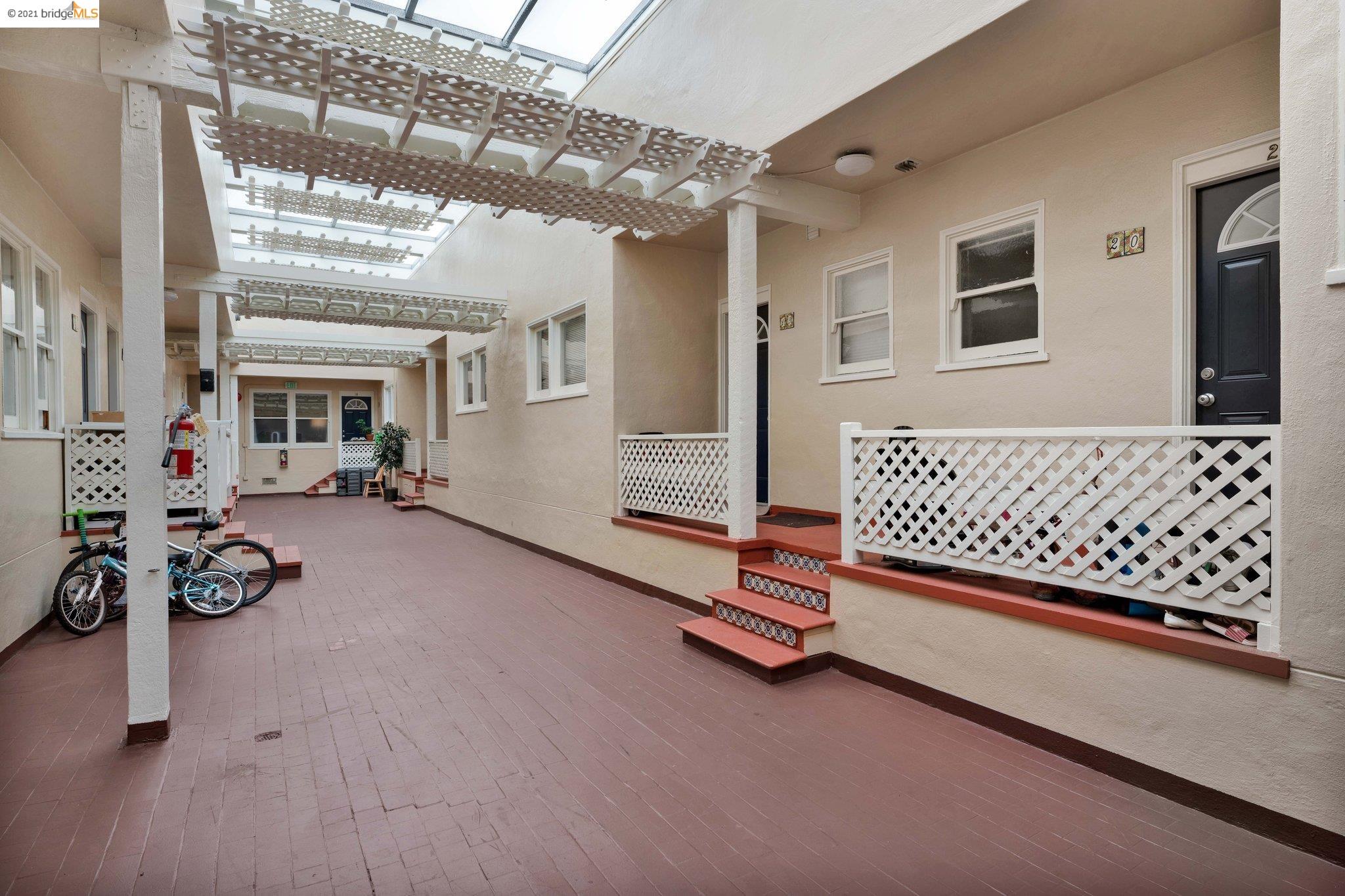 1716 University Ave, BERKELEY, California 94704, ,Comm Ri Multi-units 5+,For Sale,University Ave,40975771