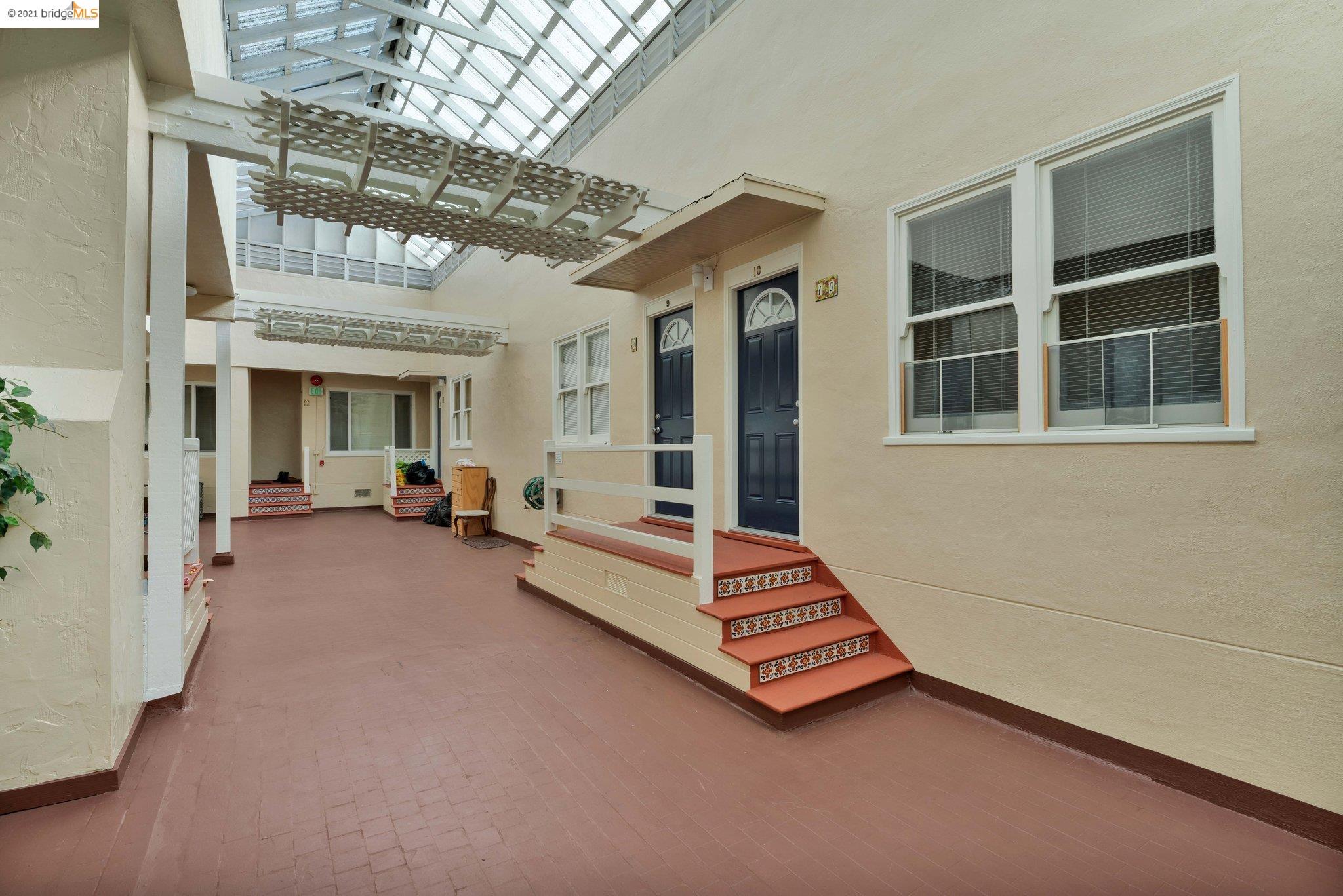 1716 University Ave, BERKELEY, California 94704, ,Comm Ri Multi-units 5+,For Sale,University Ave,40975771