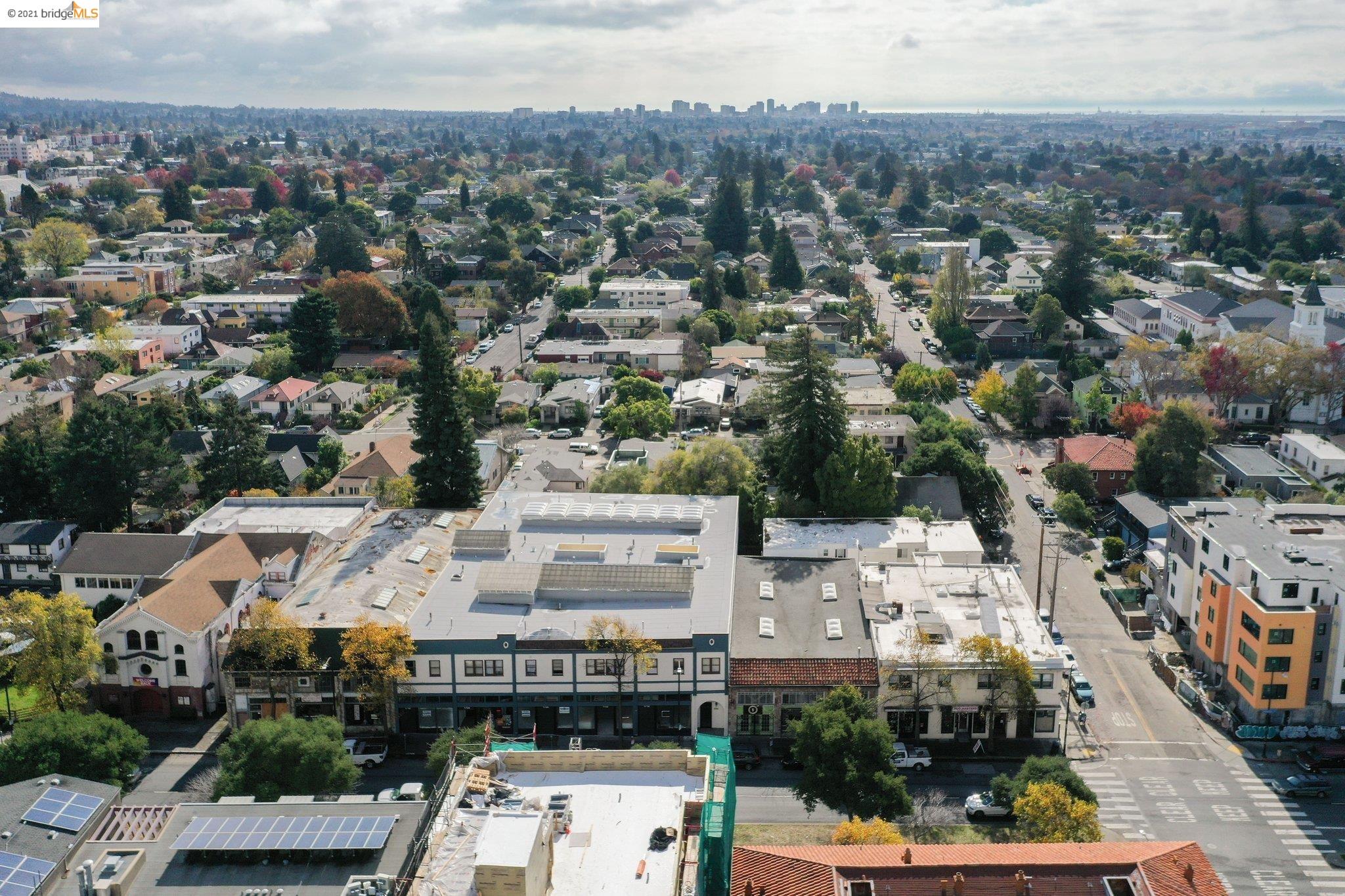 1716 University Ave, BERKELEY, California 94704, ,Comm Ri Multi-units 5+,For Sale,University Ave,40975771