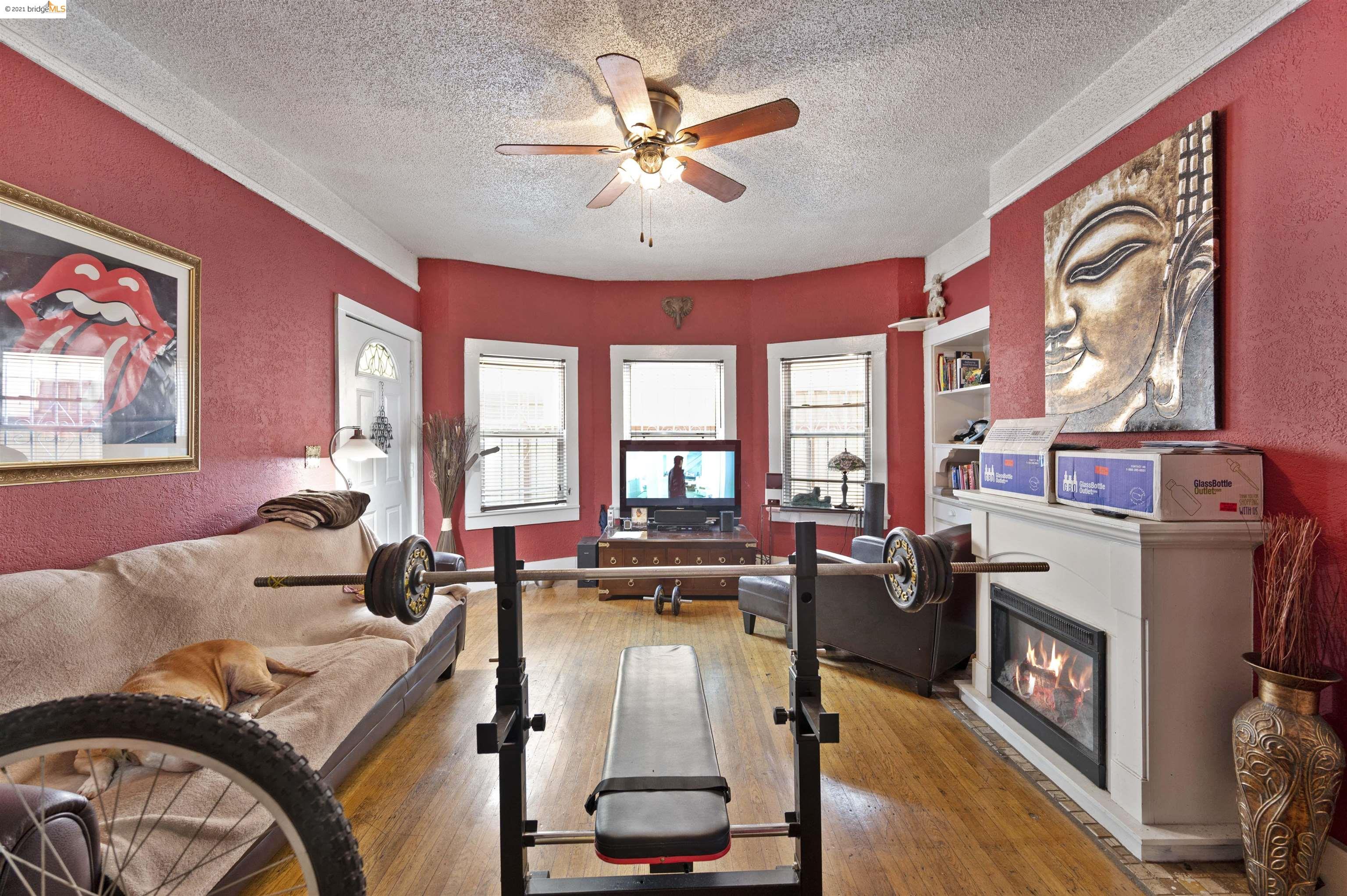 2851 West Street, OAKLAND, California 94608, ,Comm Ri Multi-units 5+,For Sale,West Street,40975797