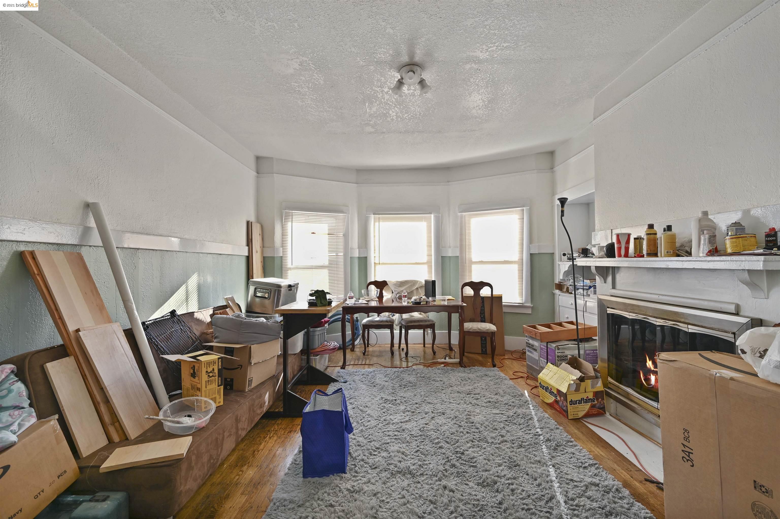 2851 West Street, OAKLAND, California 94608, ,Comm Ri Multi-units 5+,For Sale,West Street,40975797