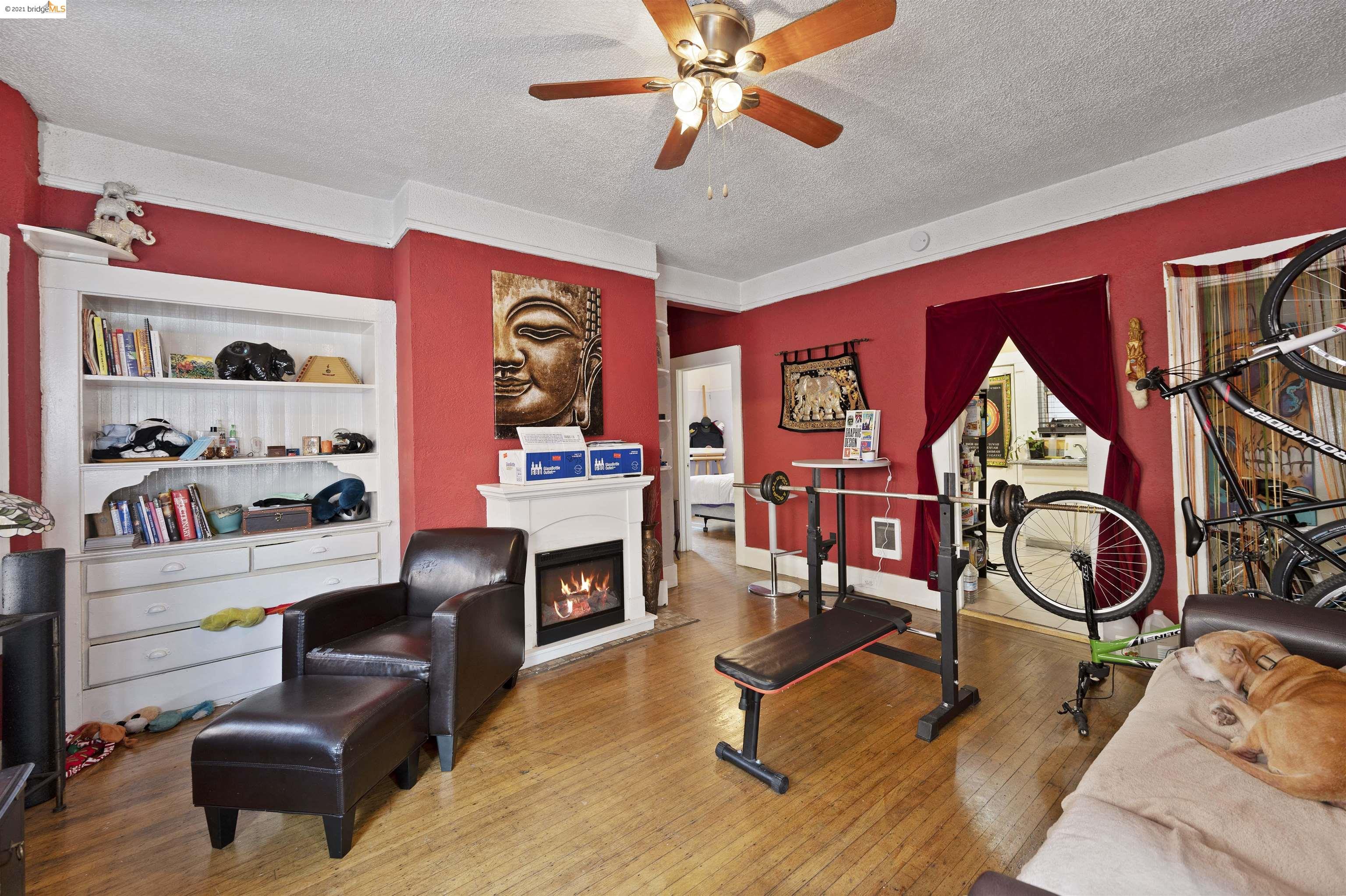 2851 West Street, OAKLAND, California 94608, ,Comm Ri Multi-units 5+,For Sale,West Street,40975797