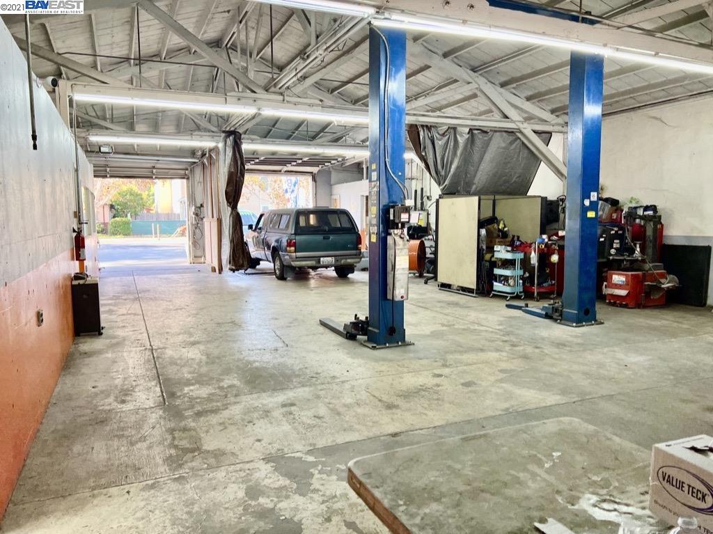 976 4Th St, SAN JOSE, California 95112, ,Comm Industrial For Sale,For Sale,4Th St,40975803