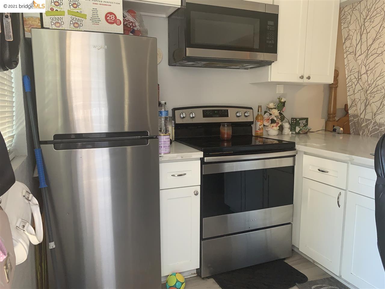 315 1/2 Elm St, LODI, California 95240, ,Comm Ri Multi-units 5+,For Sale,1/2 Elm St,40976015
