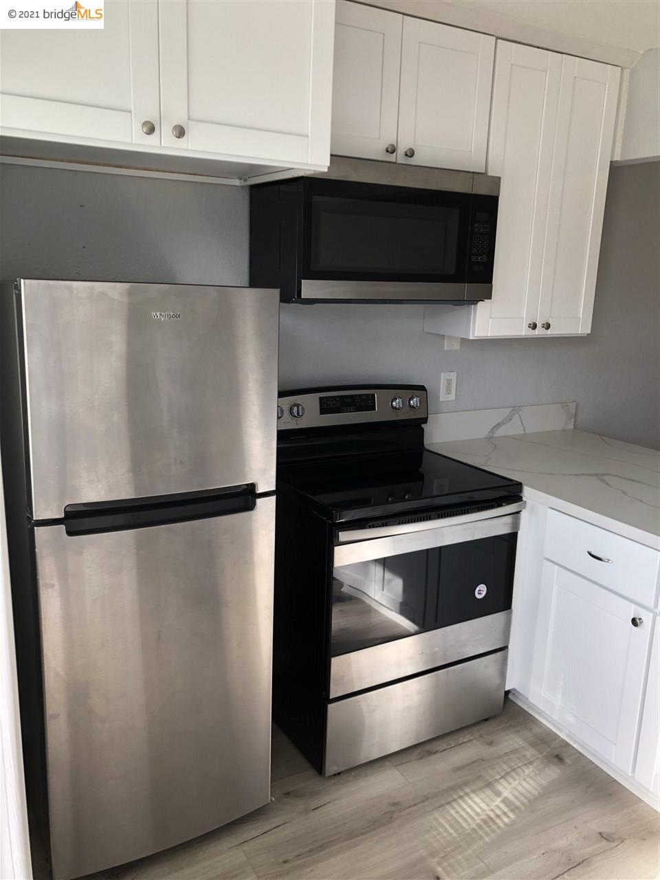315 1/2 Elm St, LODI, California 95240, ,Comm Ri Multi-units 5+,For Sale,1/2 Elm St,40976015