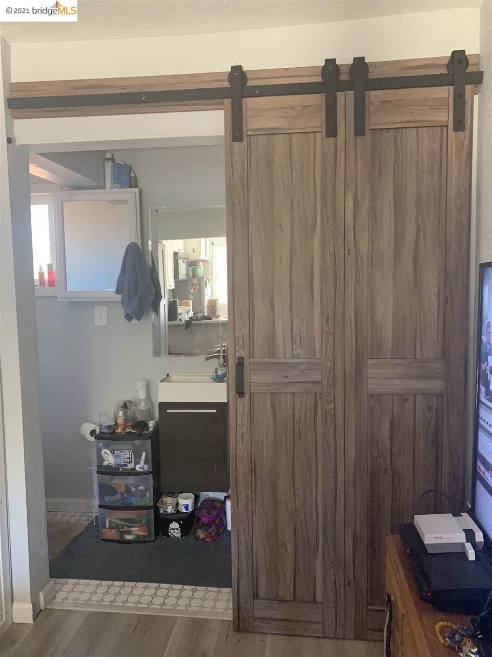 315 1/2 Elm St, LODI, California 95240, ,Comm Ri Multi-units 5+,For Sale,1/2 Elm St,40976015