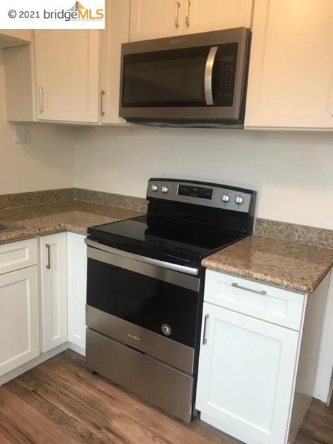 315 1/2 Elm St, LODI, California 95240, ,Comm Ri Multi-units 5+,For Sale,1/2 Elm St,40976015