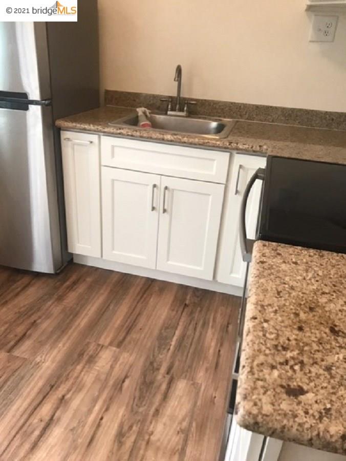 315 1/2 Elm St, LODI, California 95240, ,Comm Ri Multi-units 5+,For Sale,1/2 Elm St,40976015