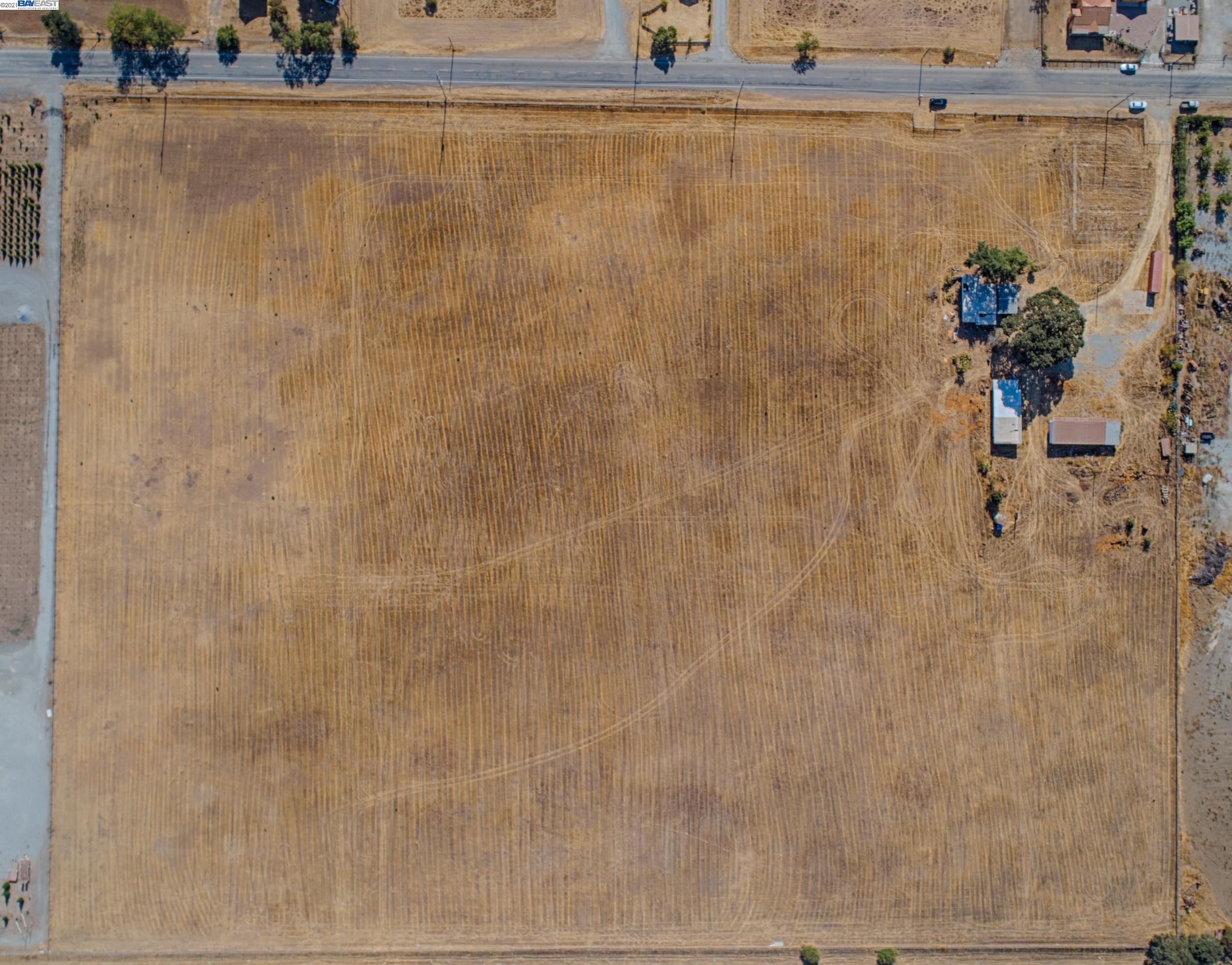 0 MURPHY AVE, SAN MARTIN, California 95046, ,Lots And Land,For Sale,MURPHY AVE,40976054