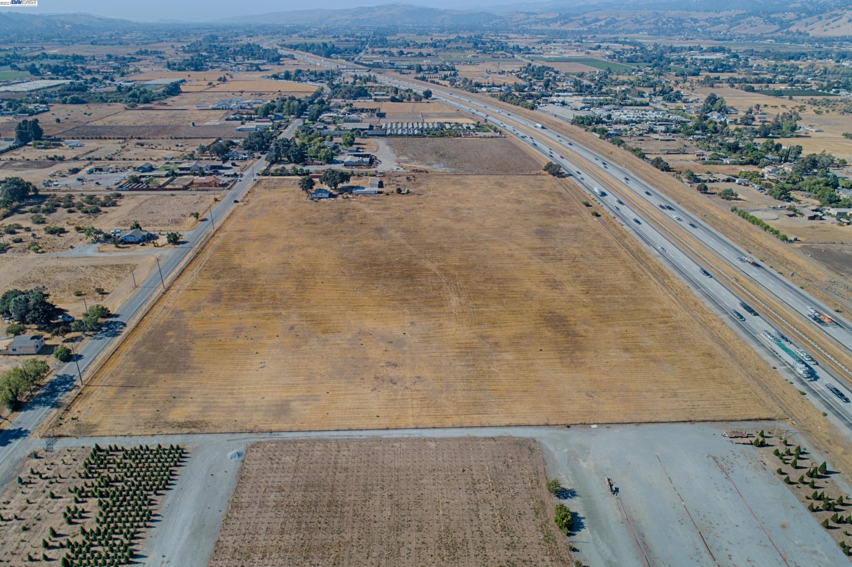 0 MURPHY AVE, SAN MARTIN, California 95046, ,Lots And Land,For Sale,MURPHY AVE,40976054