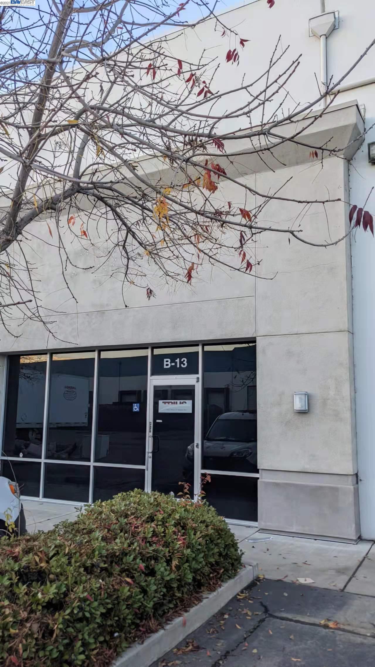 4646 Qantas Lane, Suite B-13, STOCKTON, California 95206, ,Comm Industrial For Sale,For Sale,Qantas Lane, Suite B-13,40976068