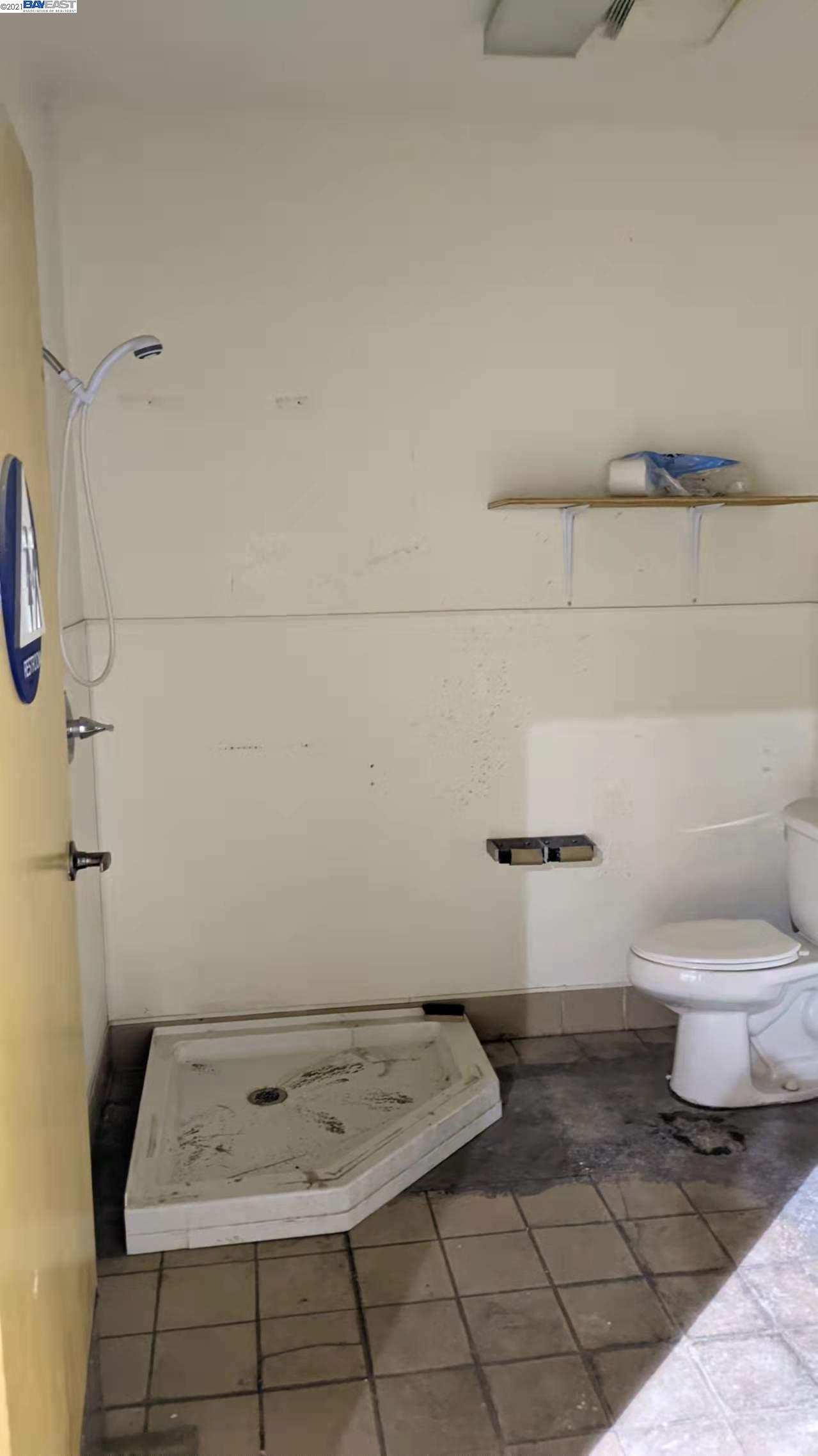 4646 Qantas Lane, Suite B-13, STOCKTON, California 95206, ,Comm Industrial For Sale,For Sale,Qantas Lane, Suite B-13,40976068