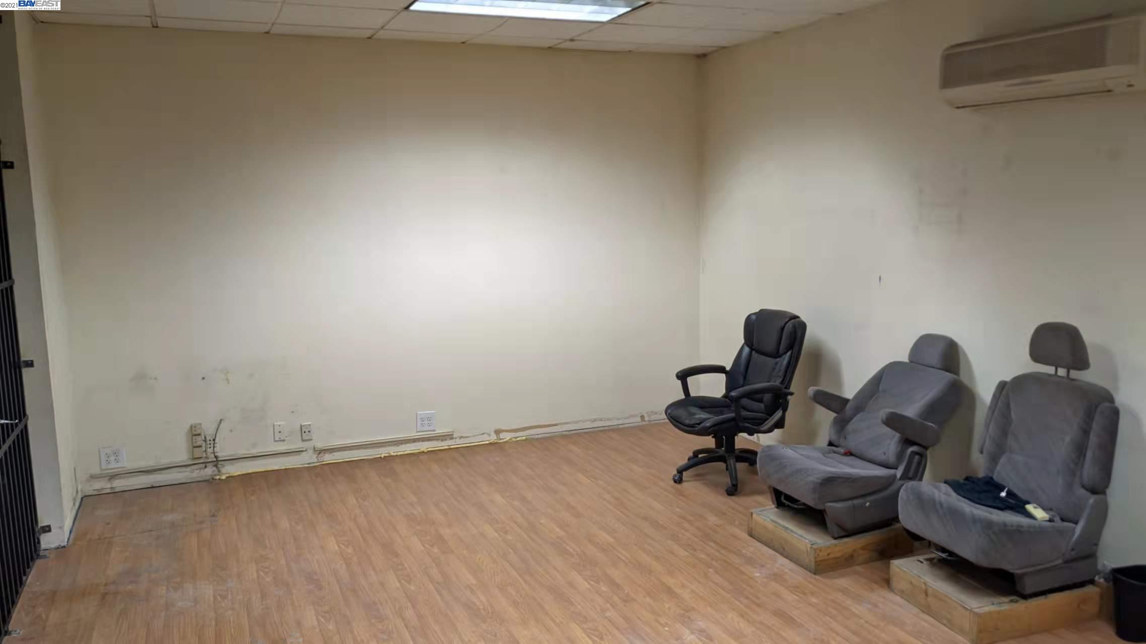 4646 Qantas Lane, Suite B-13, STOCKTON, California 95206, ,Comm Industrial For Sale,For Sale,Qantas Lane, Suite B-13,40976068
