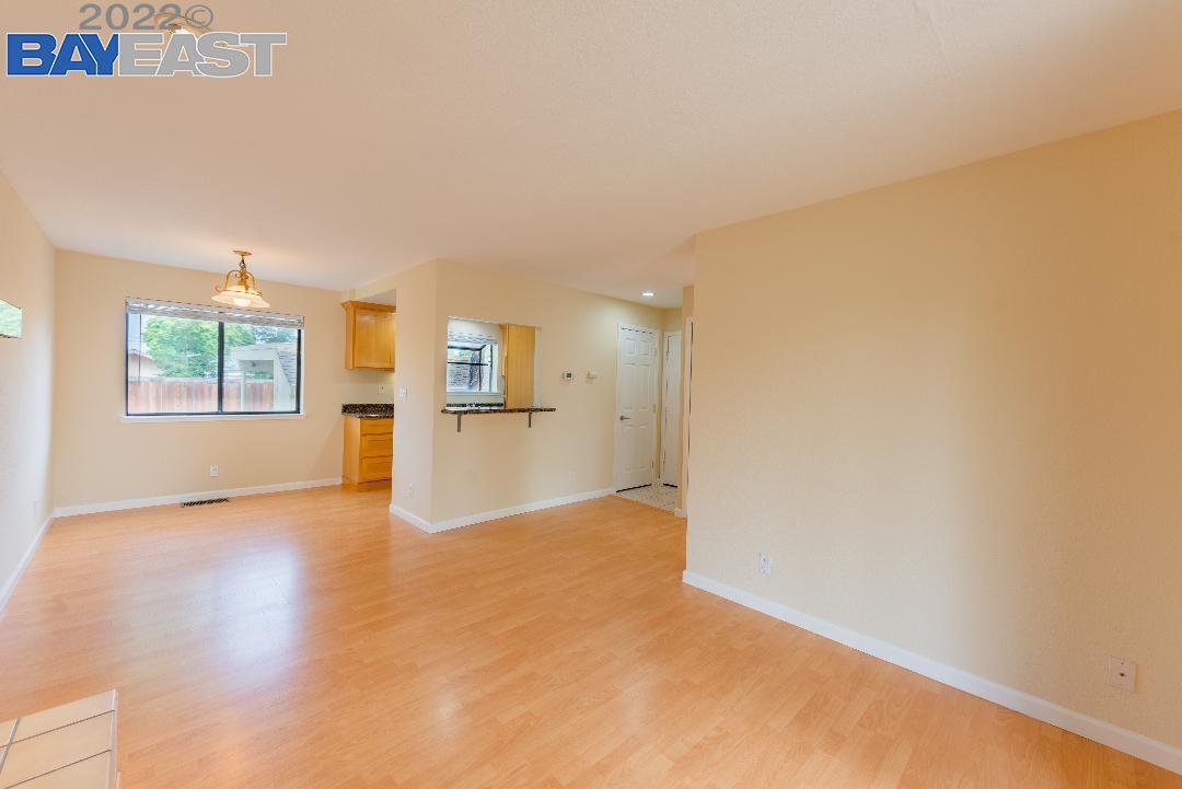 More Details about MLS # 41008901 : 2827 MONUMENT BLVD # 51