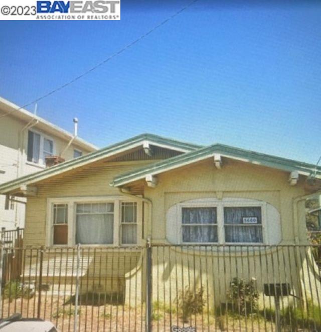 3 Bedroom  1 Bath   Large Lot   Excellent for First Time Buyer or Investor