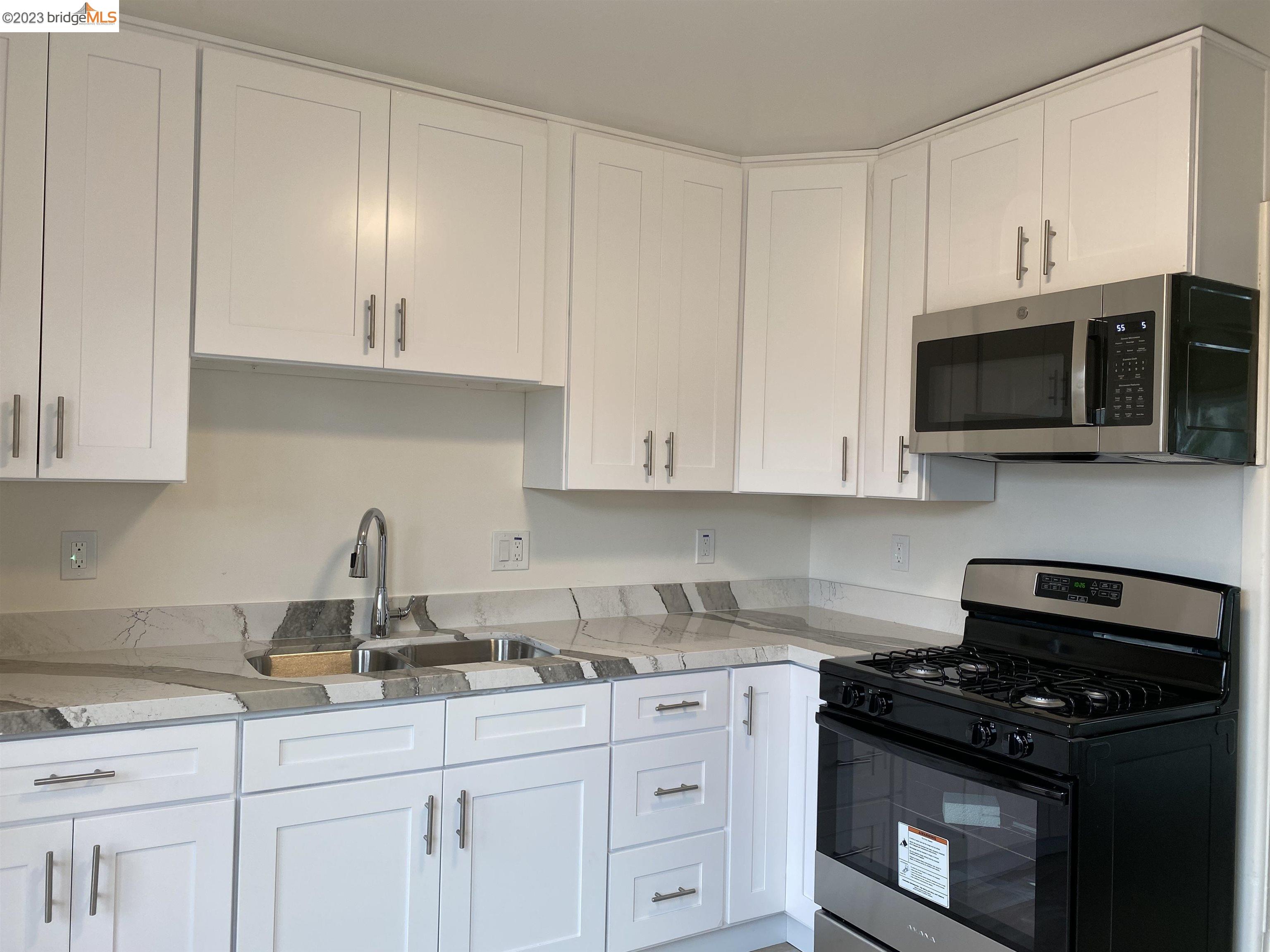 169 Collins St, Richmond, CA 94801