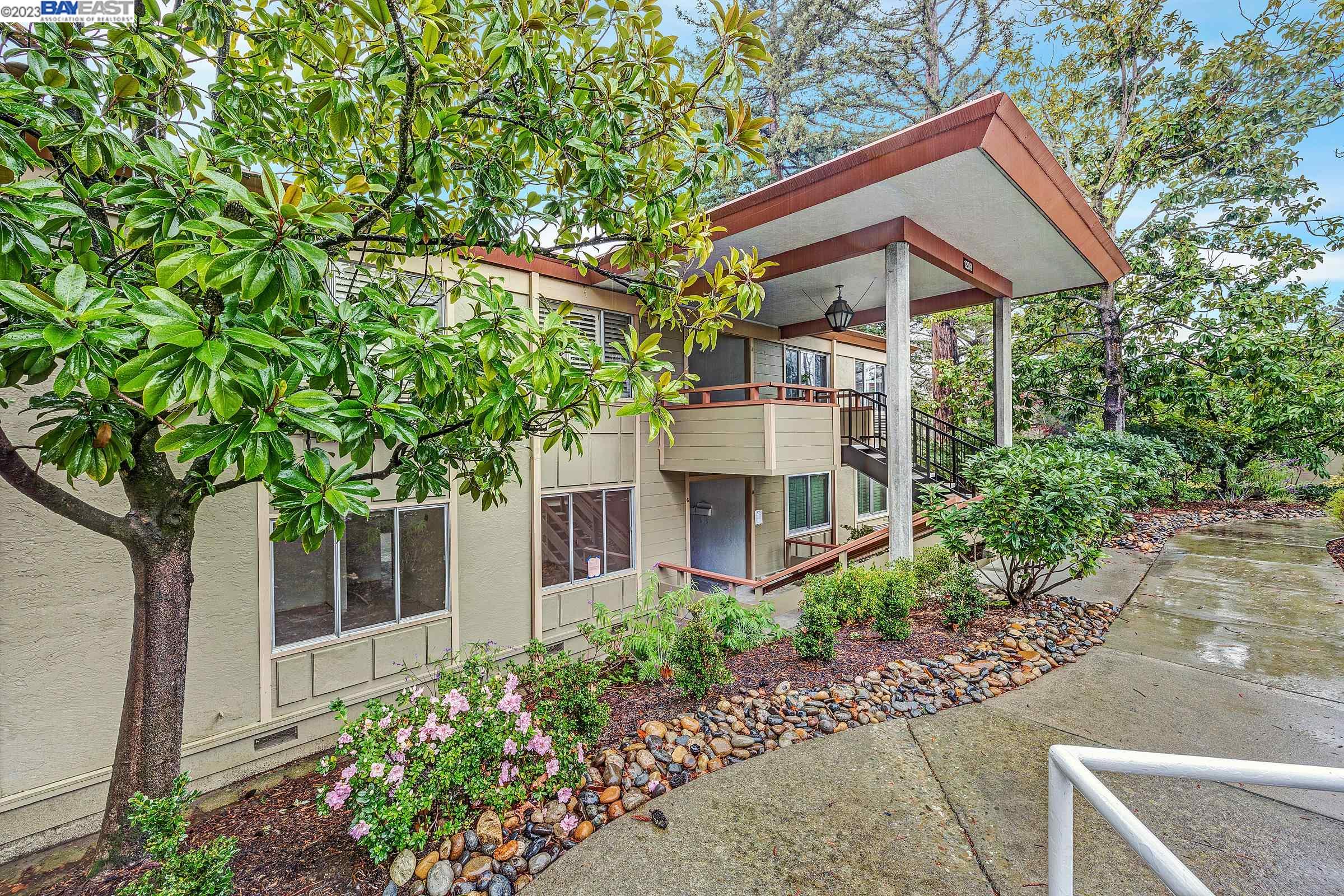 1208 Skycrest 7, Walnut Creek, CA 94595
