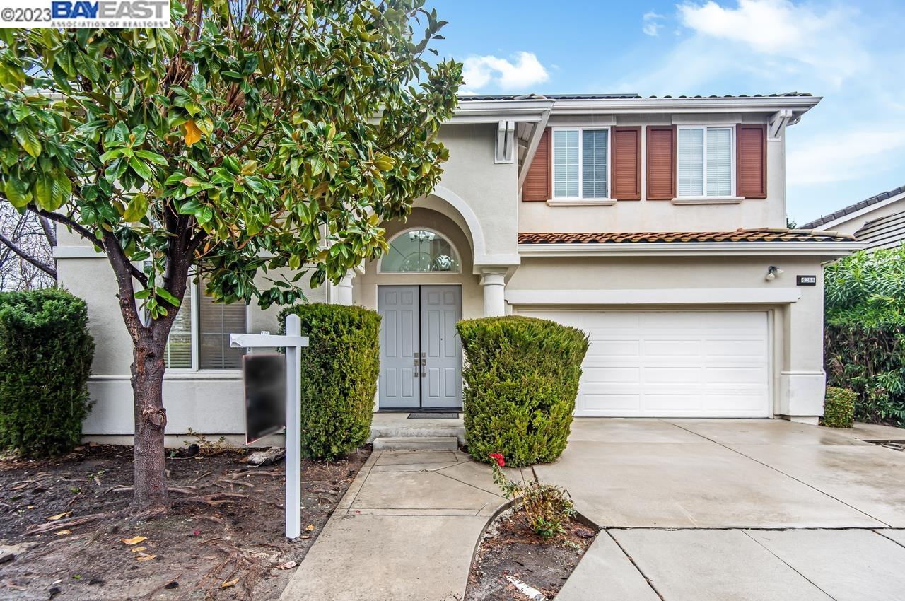 Fabulous 4 bed 3 bath 2900+ sq ft-No HOA, lots of upgrades include new flooring, new interior paint, kitchen recently remodelled, solar panels, tankless water heater. Corner unit with a huge 6900+ sq ft lot. Walk to Emerald Water Park, top rated schools, BART and shopping and restaurants.